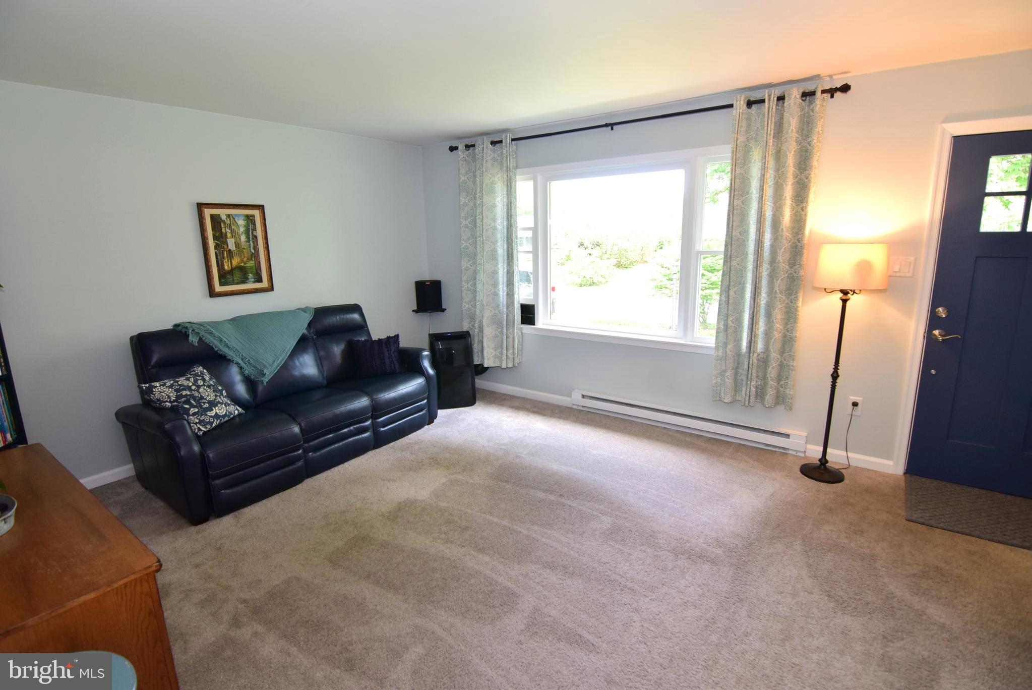 HOUSERVILLE - Residential