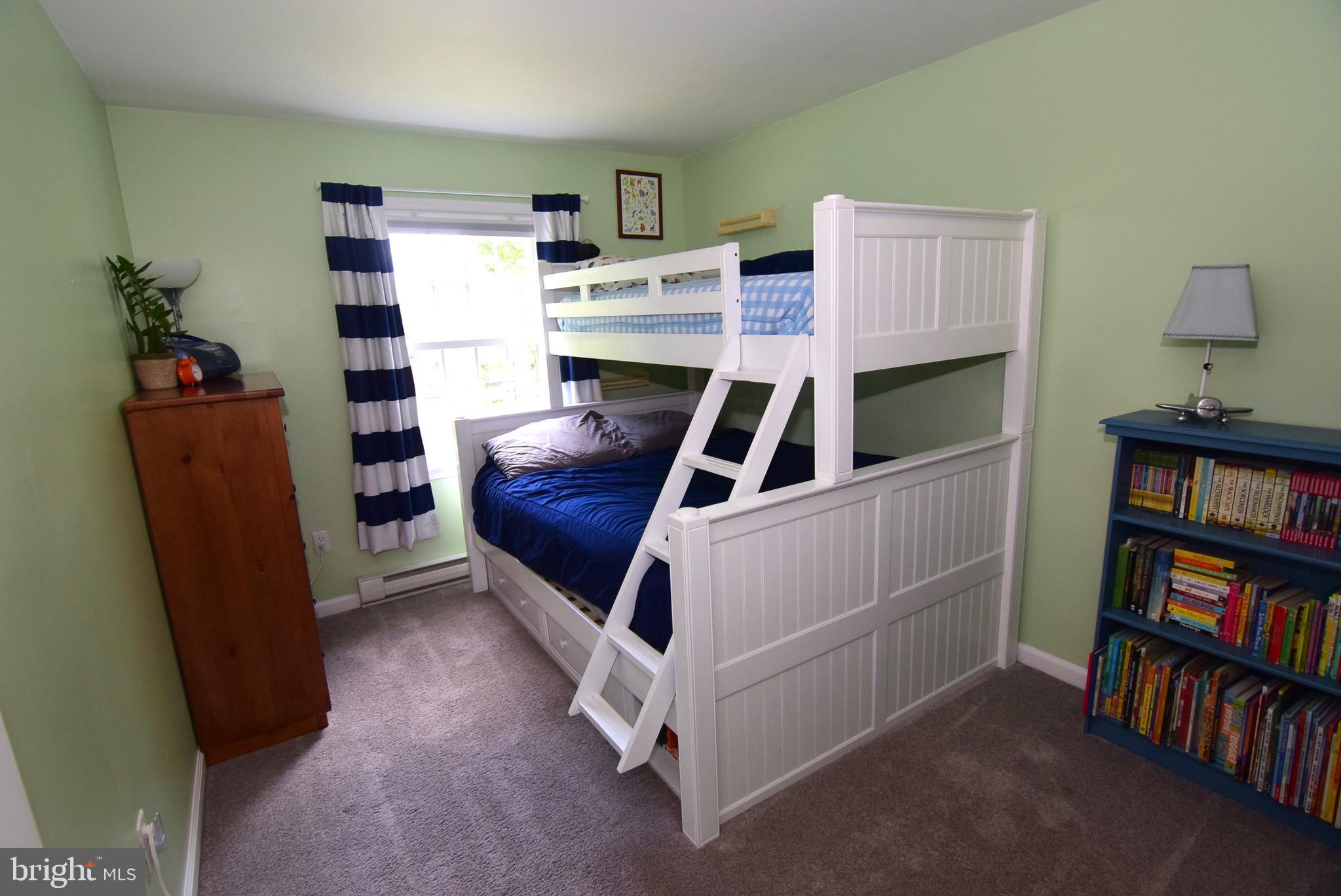 HOUSERVILLE - Residential