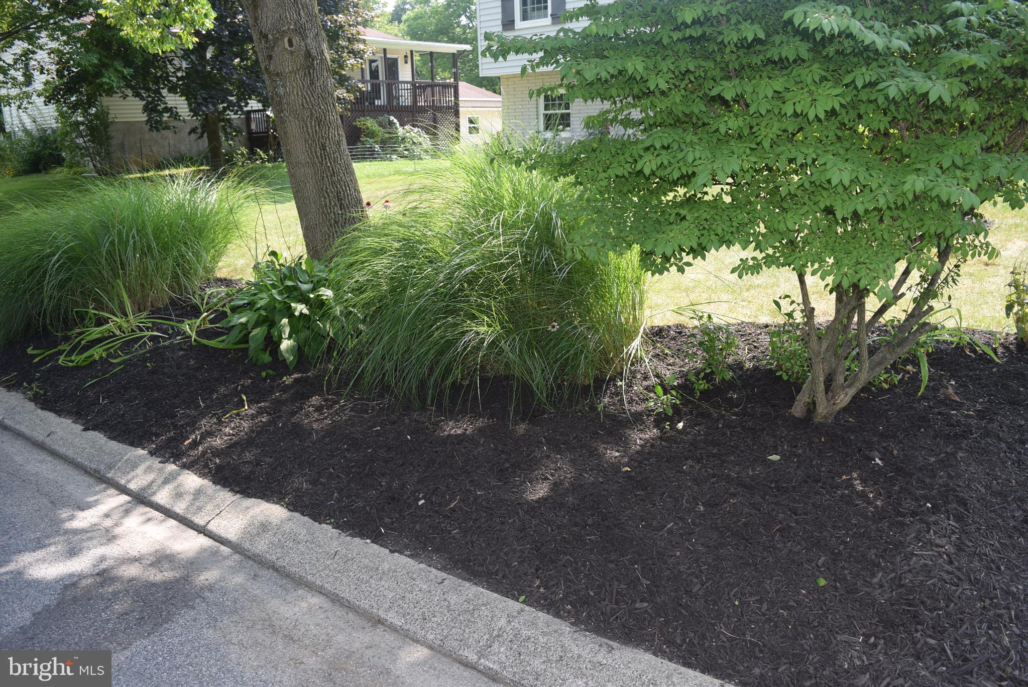 HOUSERVILLE - Residential