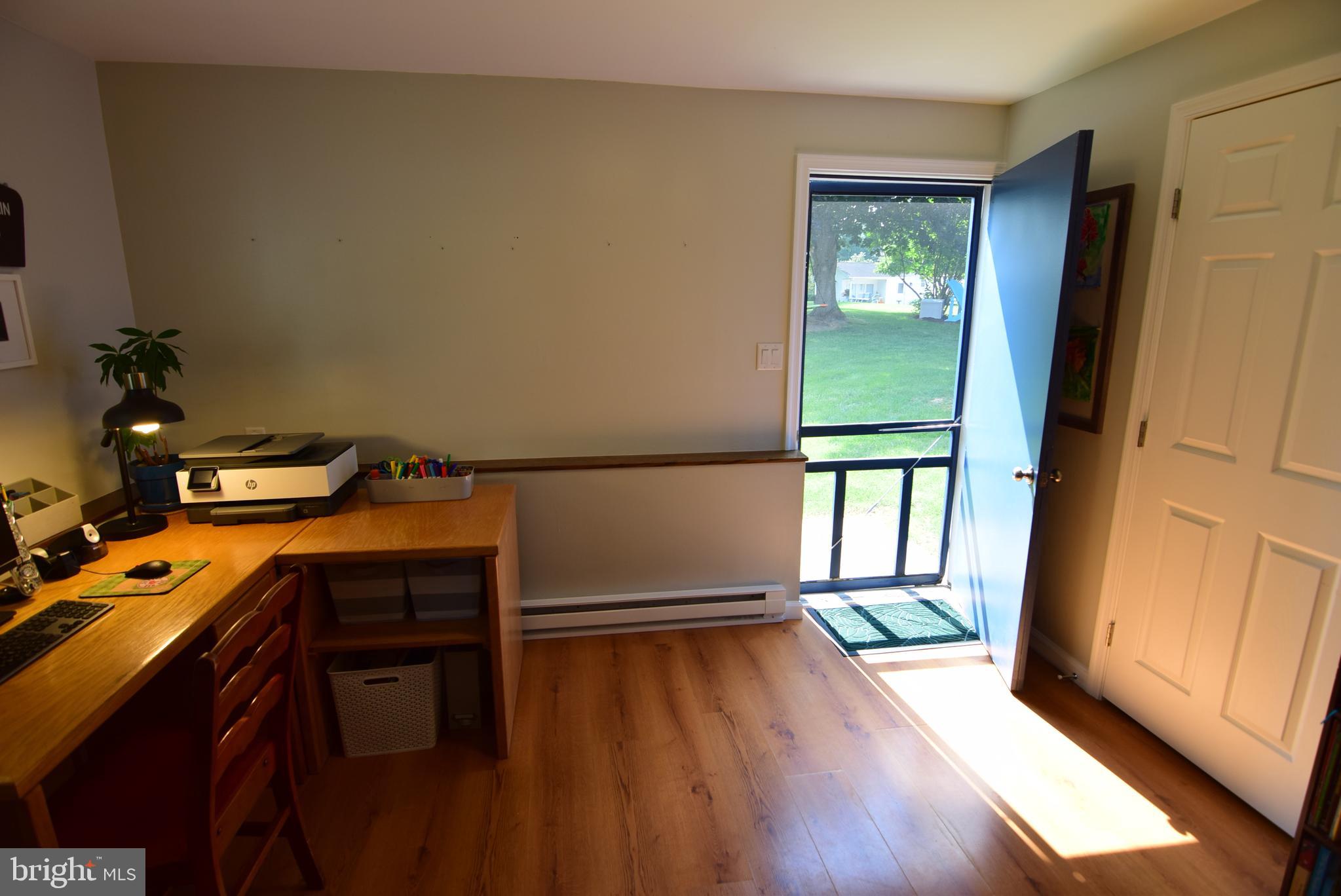 HOUSERVILLE - Residential