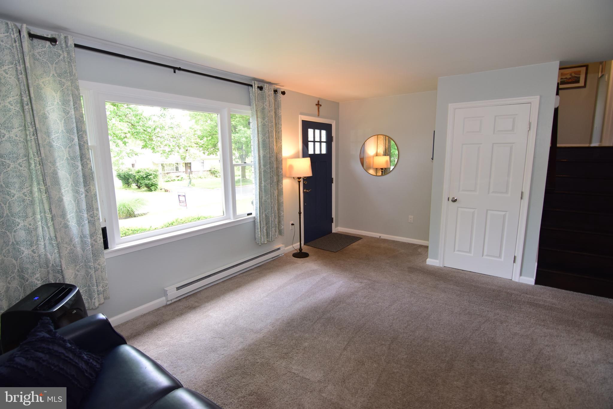 HOUSERVILLE - Residential