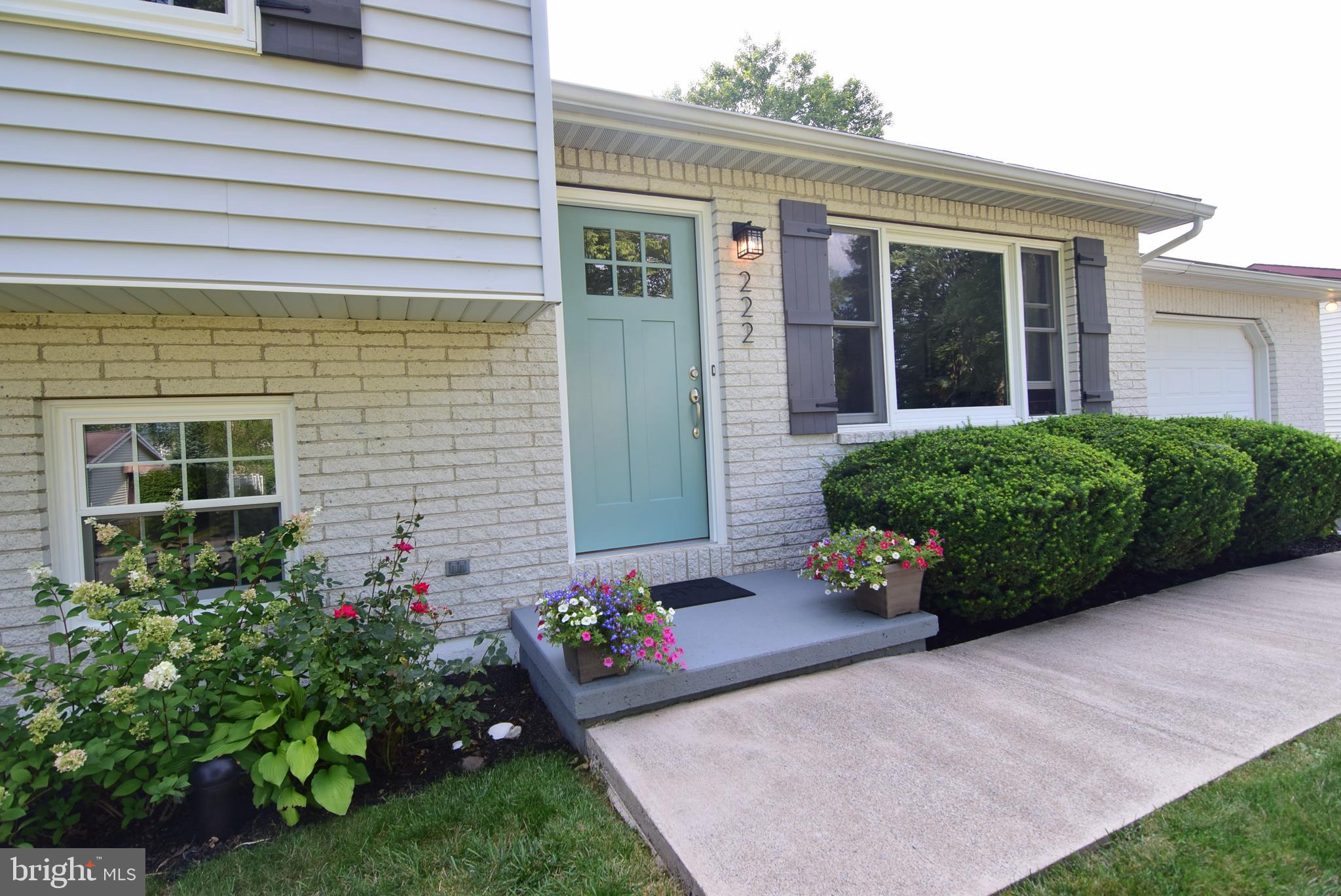 HOUSERVILLE - Residential