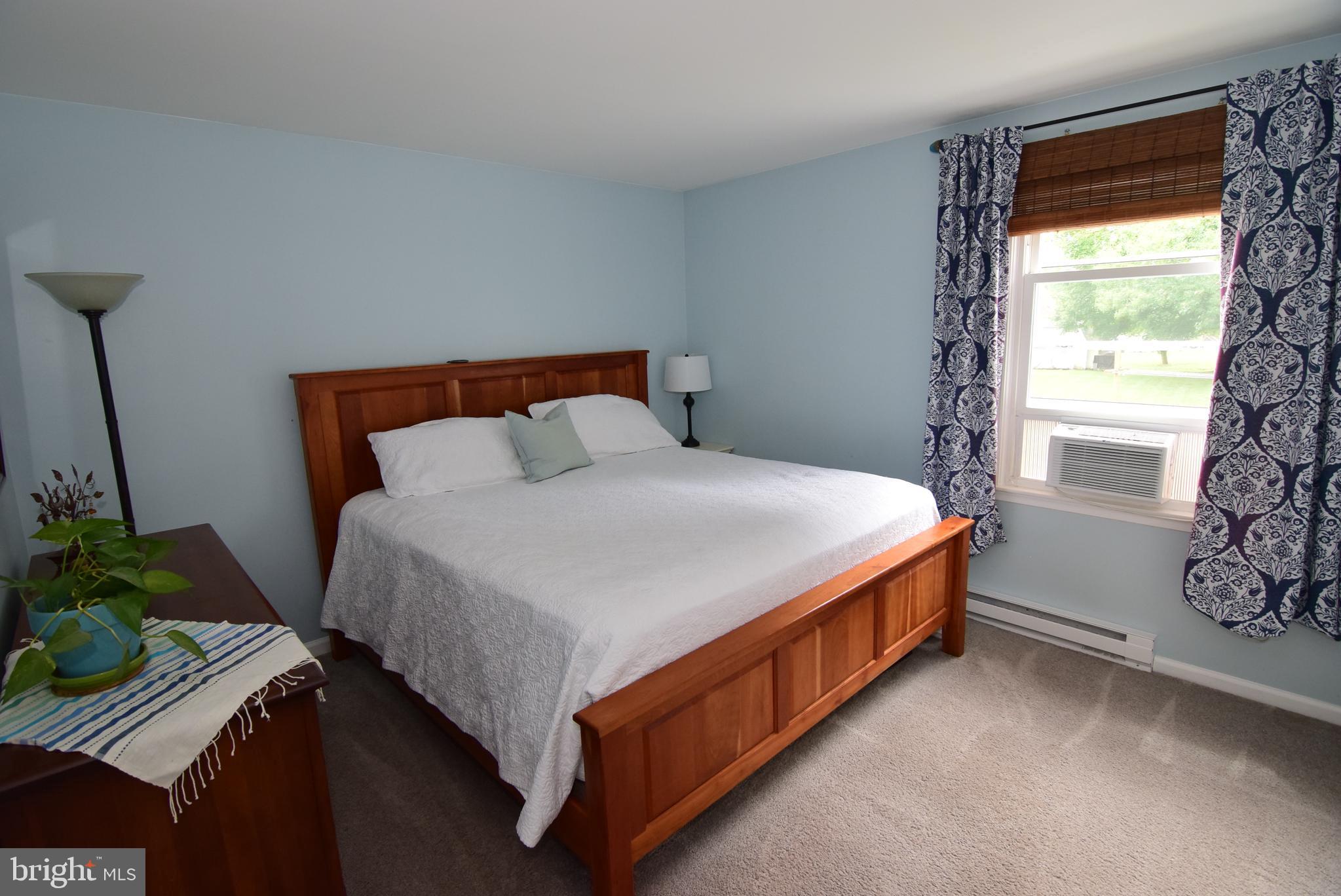 HOUSERVILLE - Residential