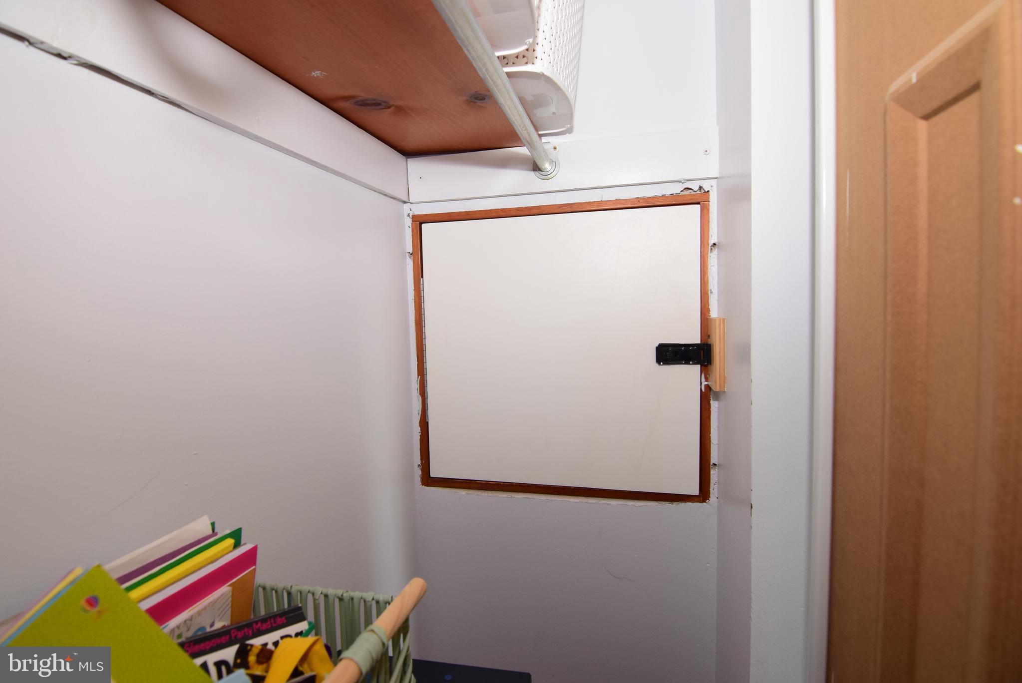 HOUSERVILLE - Residential