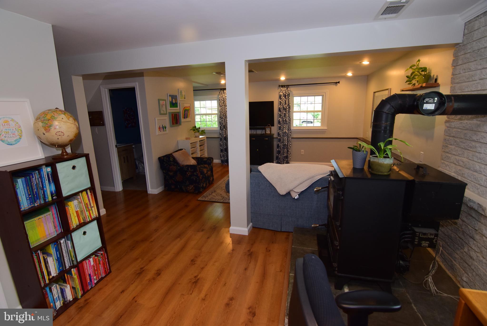 HOUSERVILLE - Residential