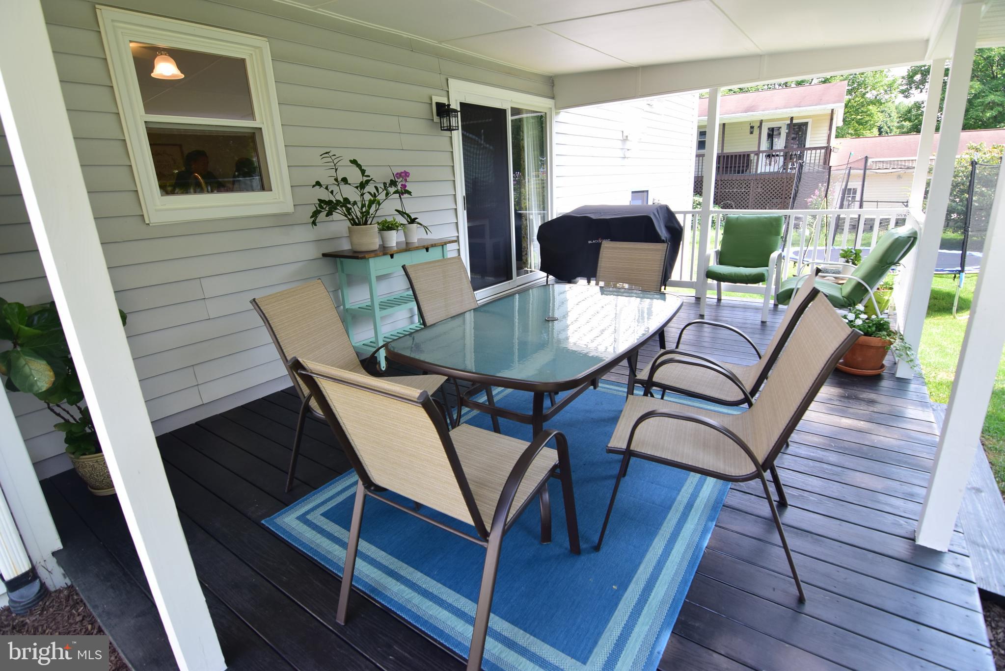 HOUSERVILLE - Residential