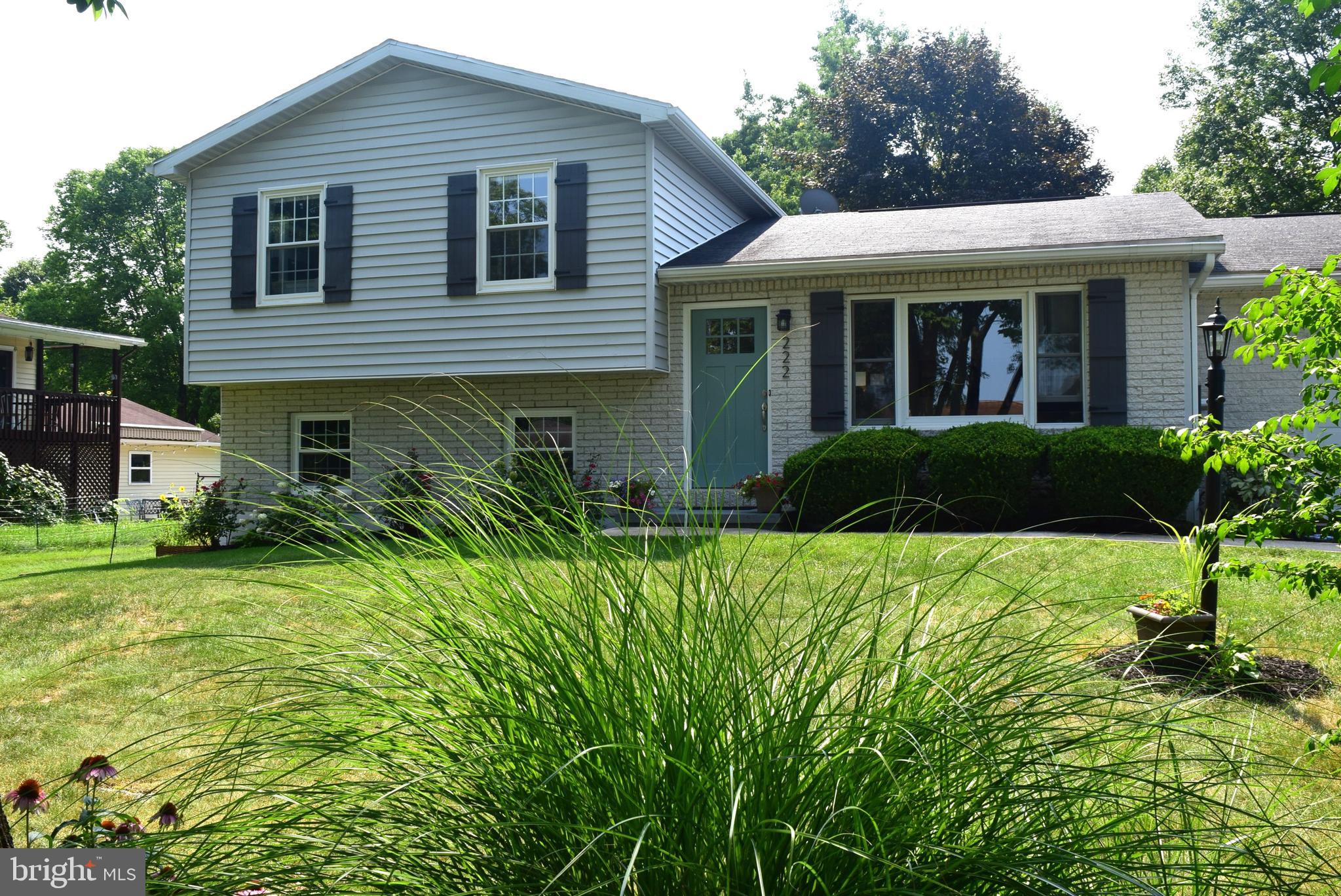 HOUSERVILLE - Residential