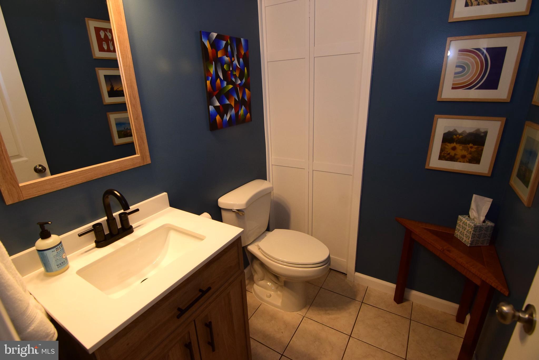 HOUSERVILLE - Residential