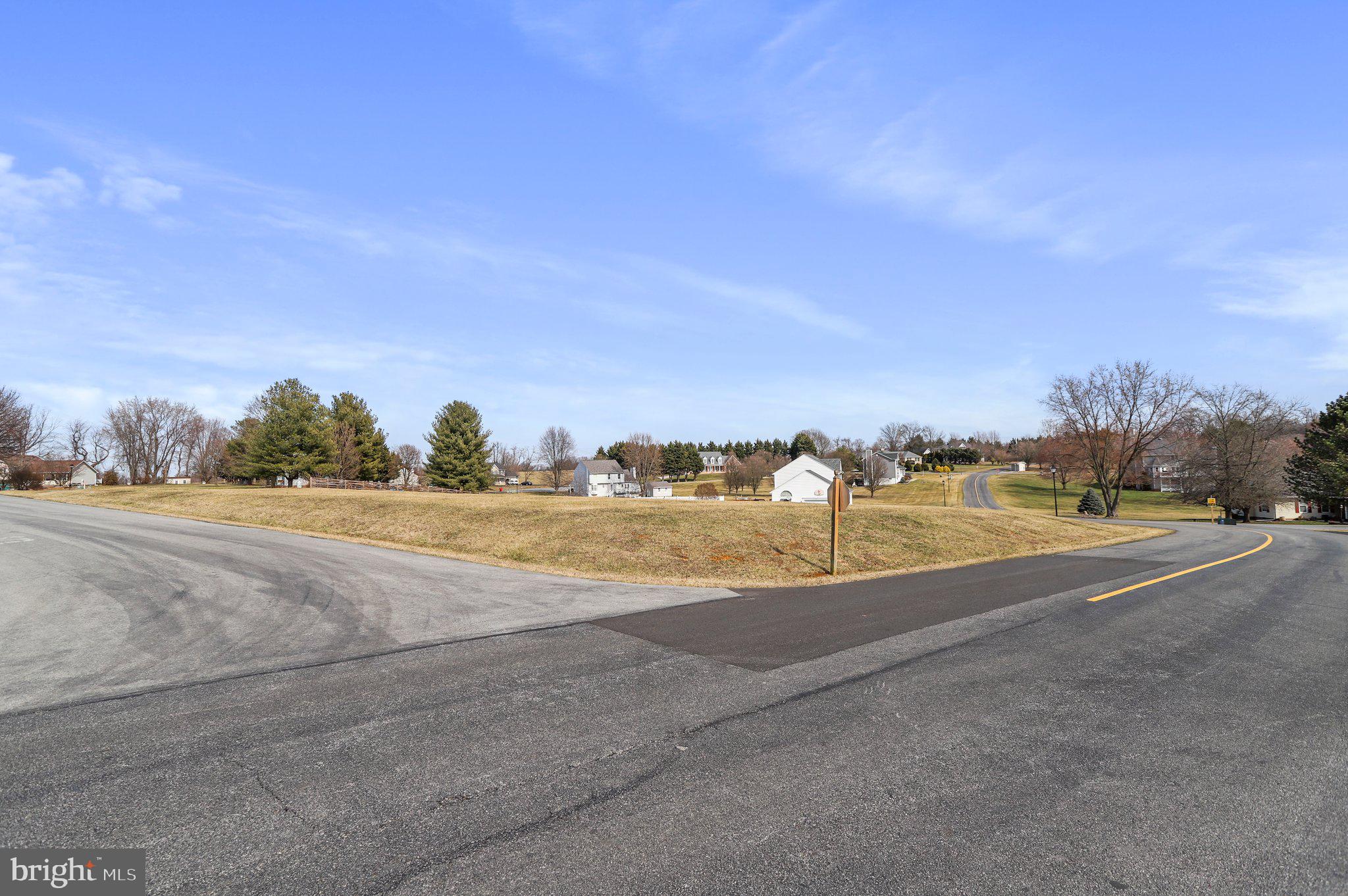 CLOVERDALE HEIGHTS - Land