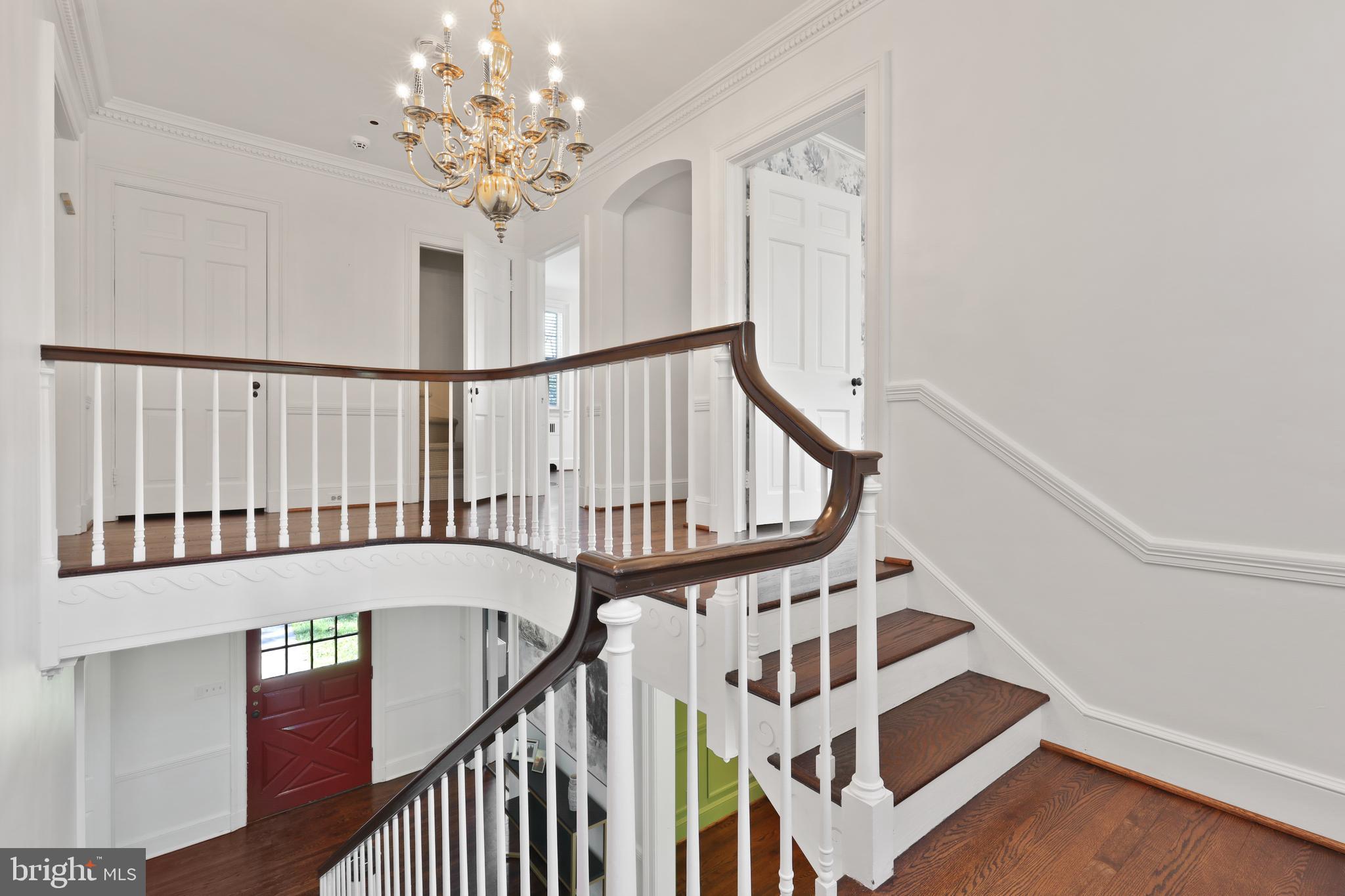 HELMSLEY COURT - Residential