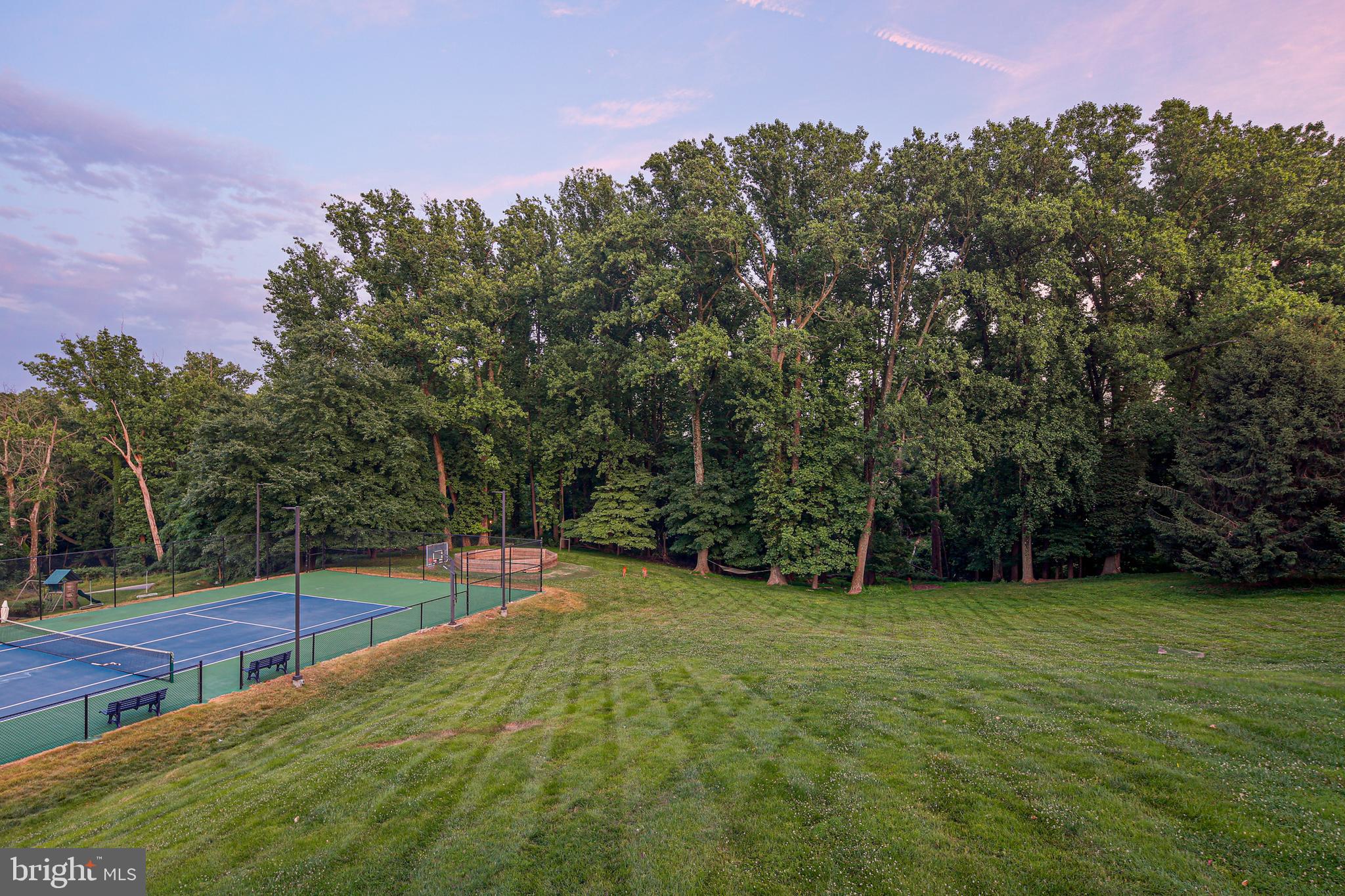 HELMSLEY COURT - Residential