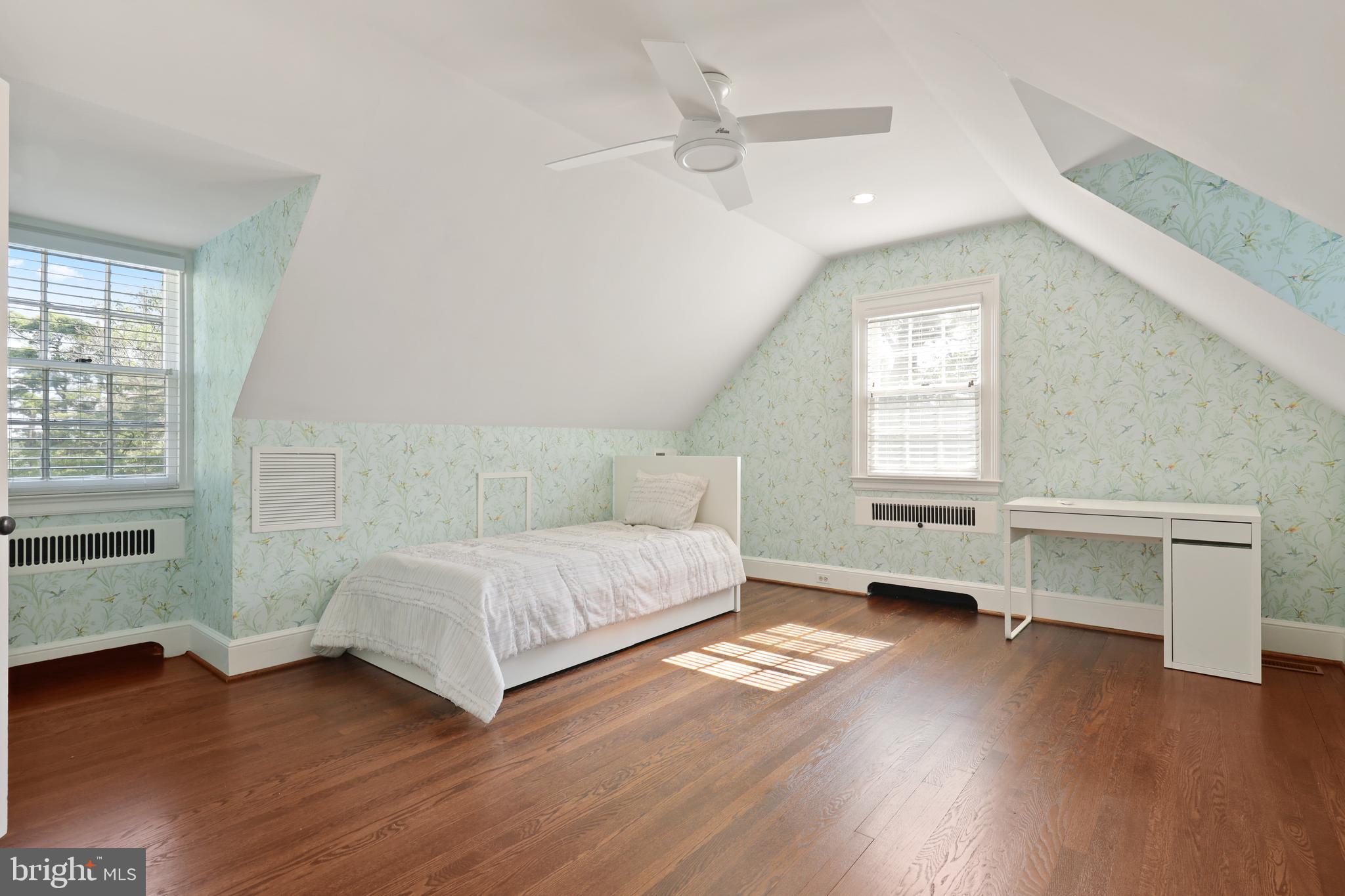 HELMSLEY COURT - Residential