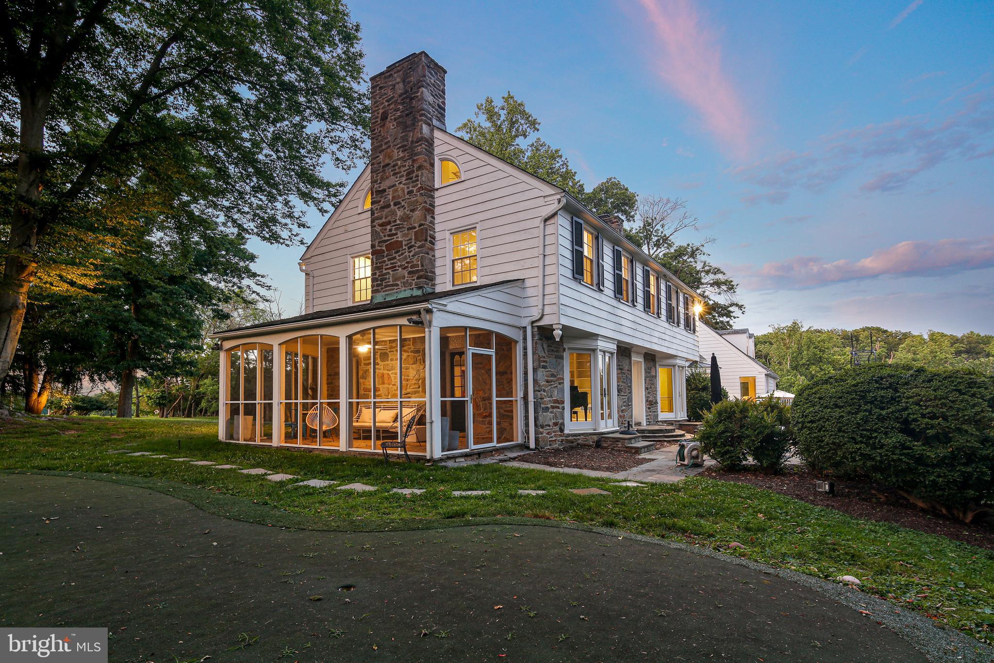 HELMSLEY COURT - Residential