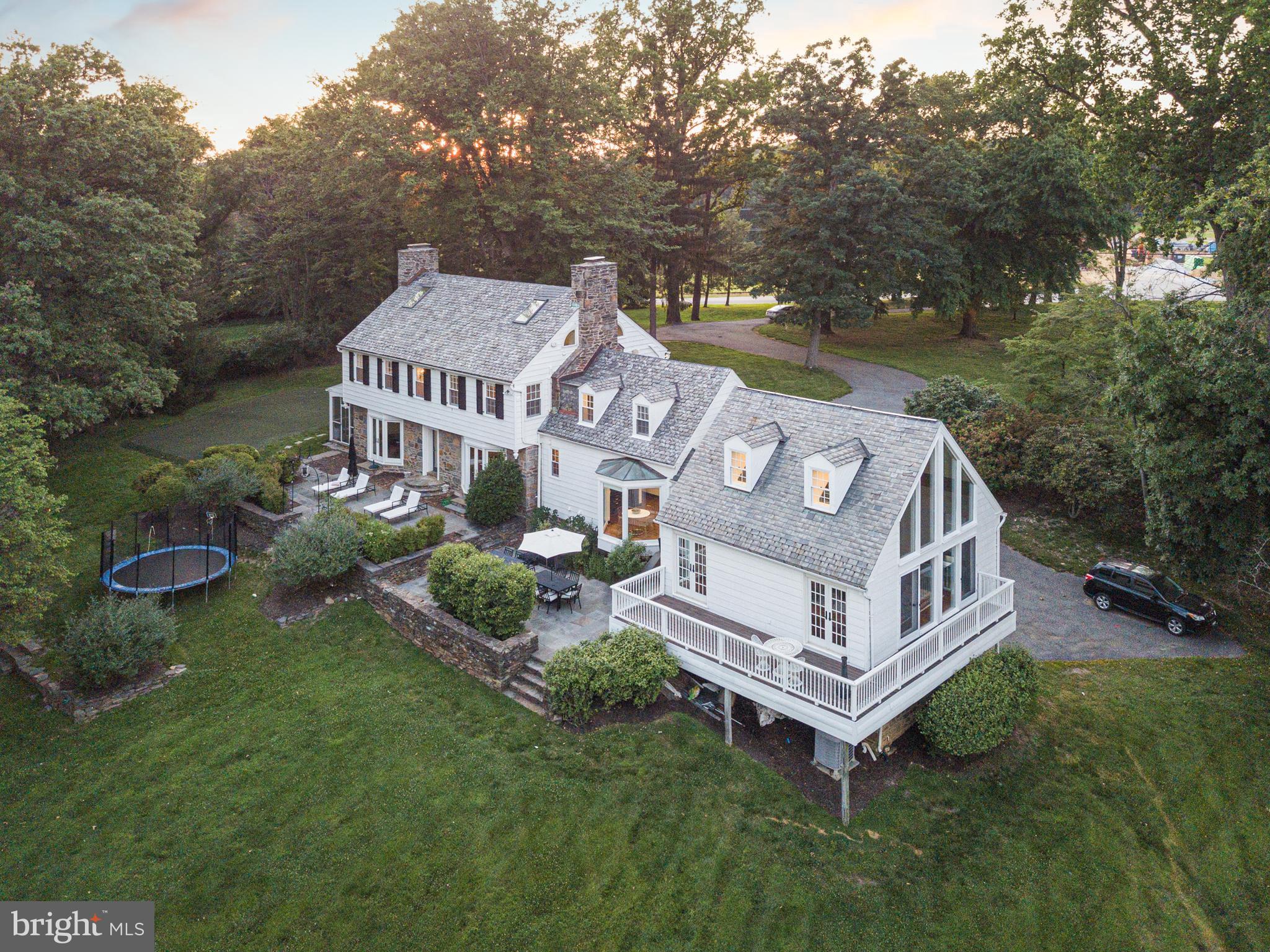 HELMSLEY COURT - Residential