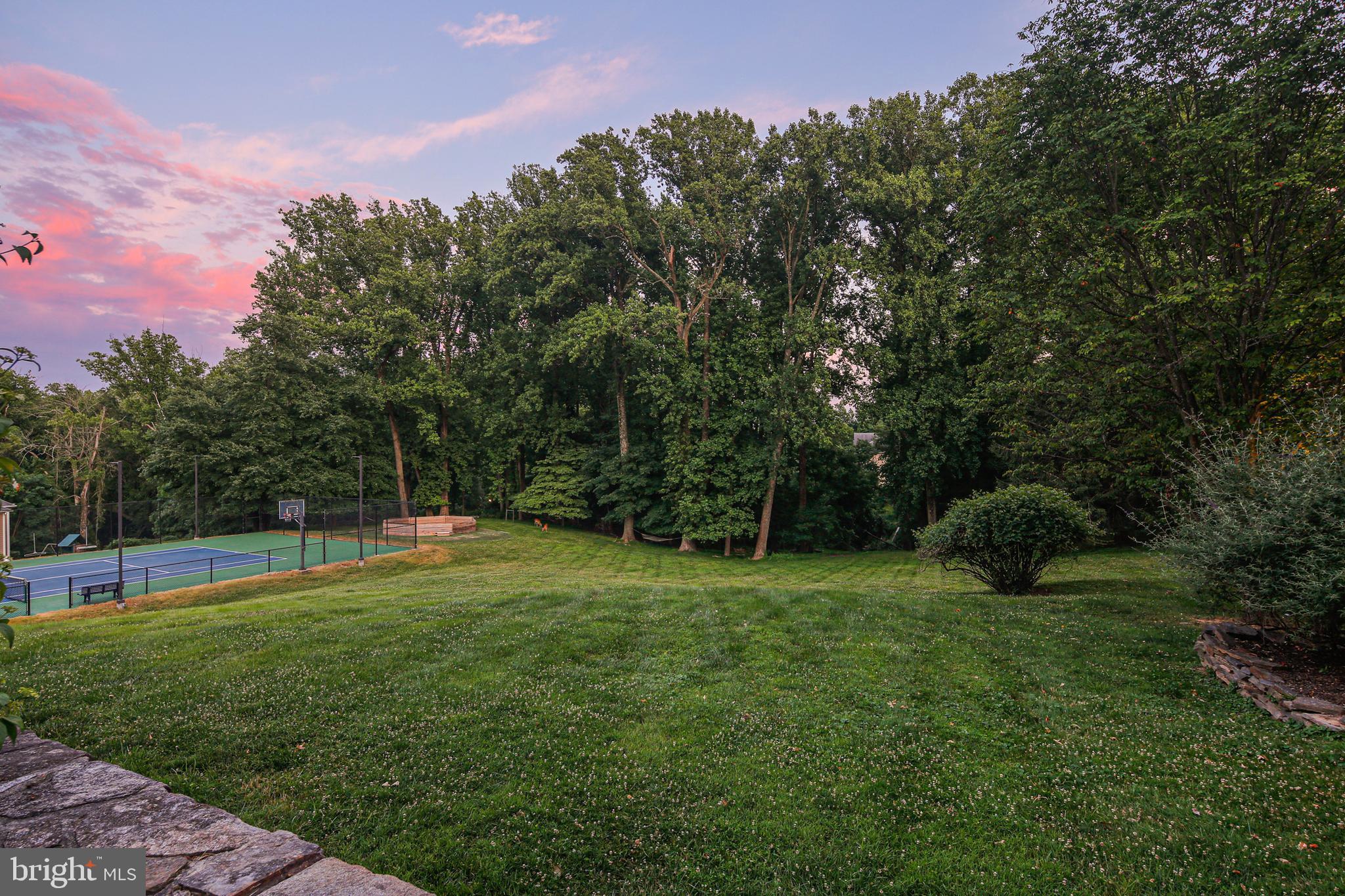 HELMSLEY COURT - Residential