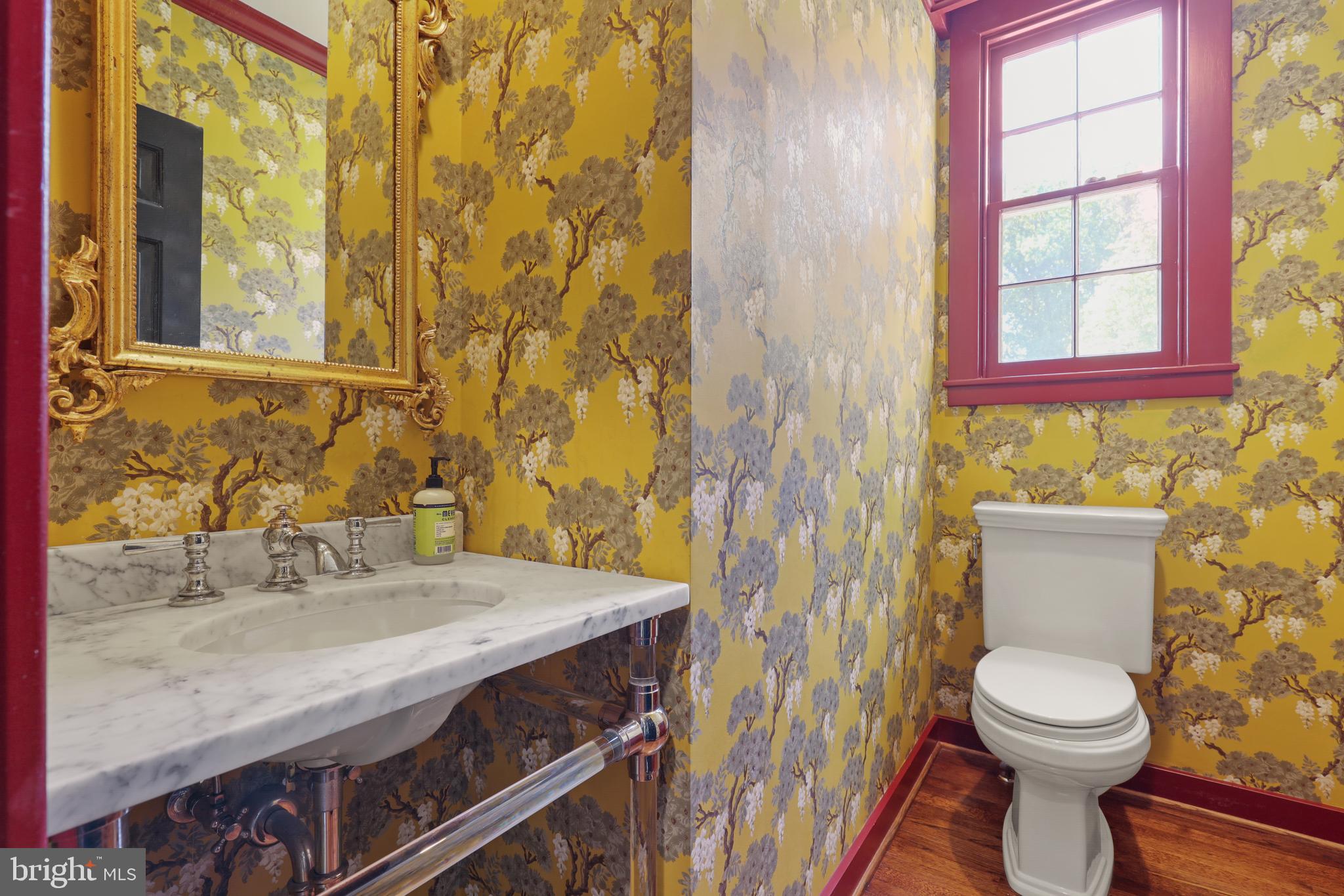 HELMSLEY COURT - Residential