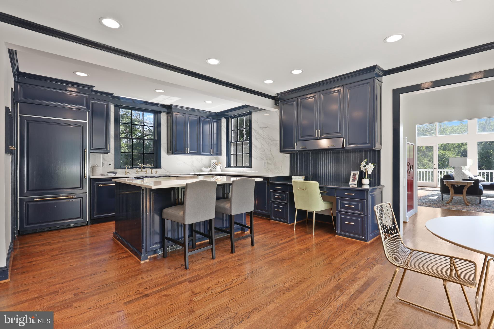 HELMSLEY COURT - Residential