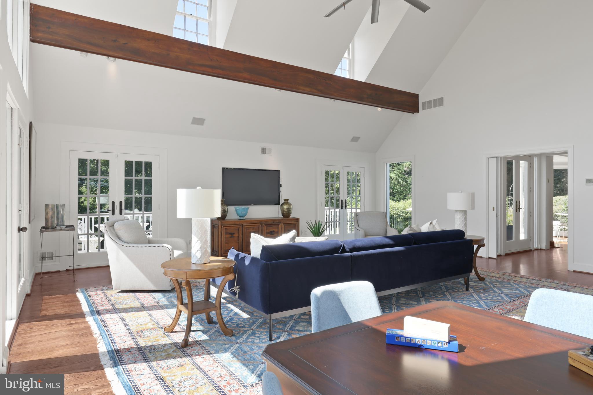 HELMSLEY COURT - Residential