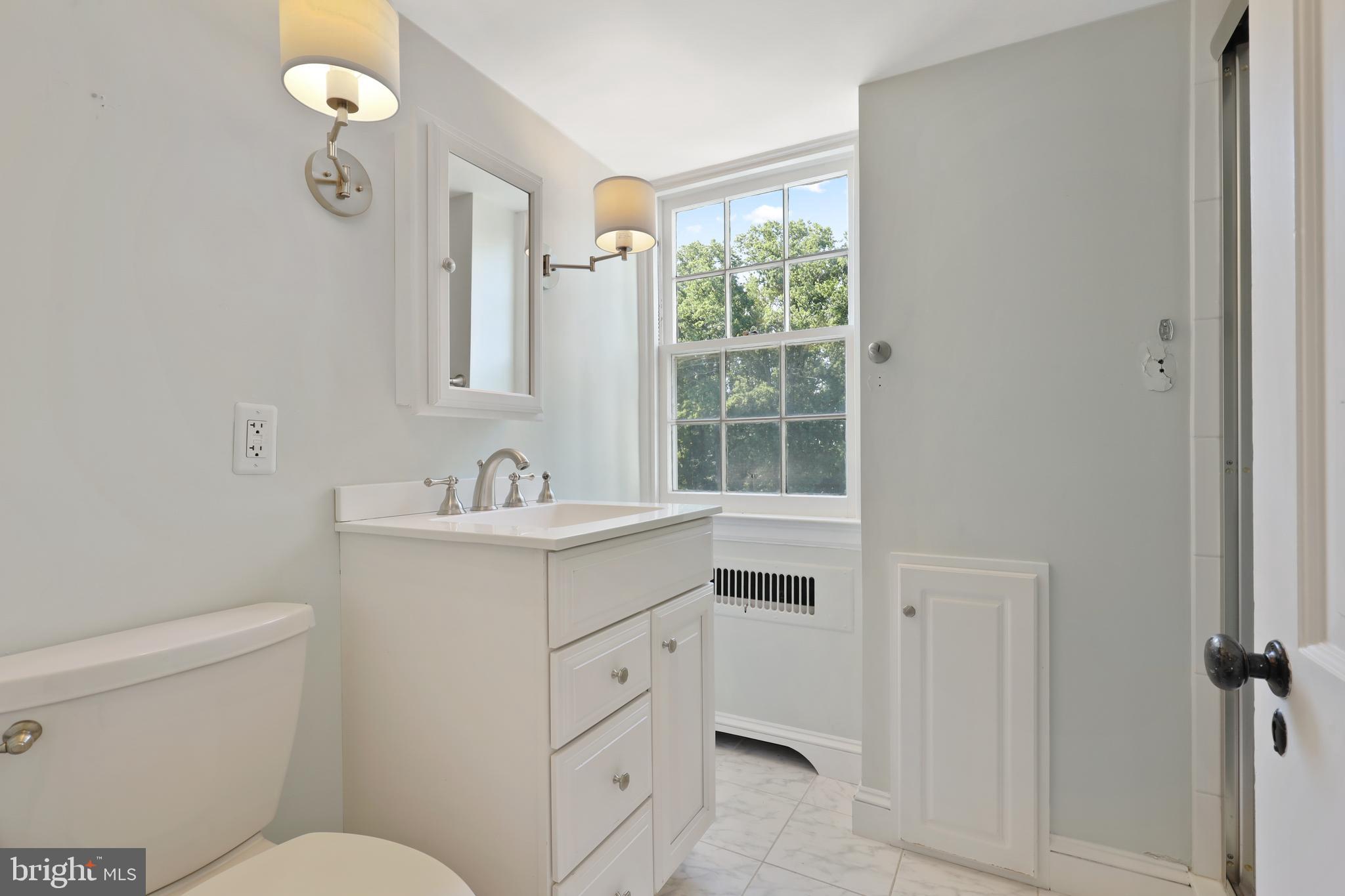 HELMSLEY COURT - Residential