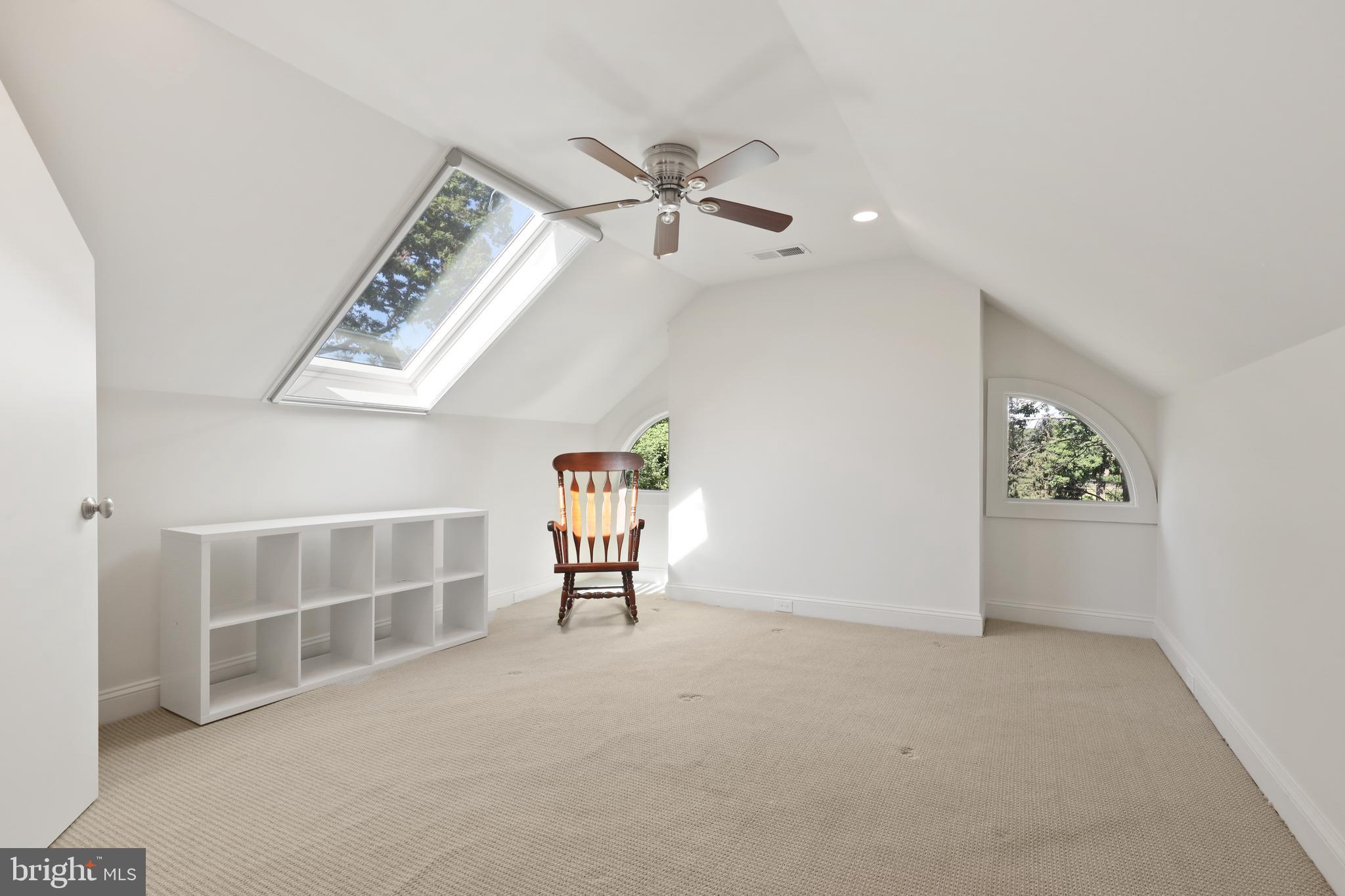 HELMSLEY COURT - Residential