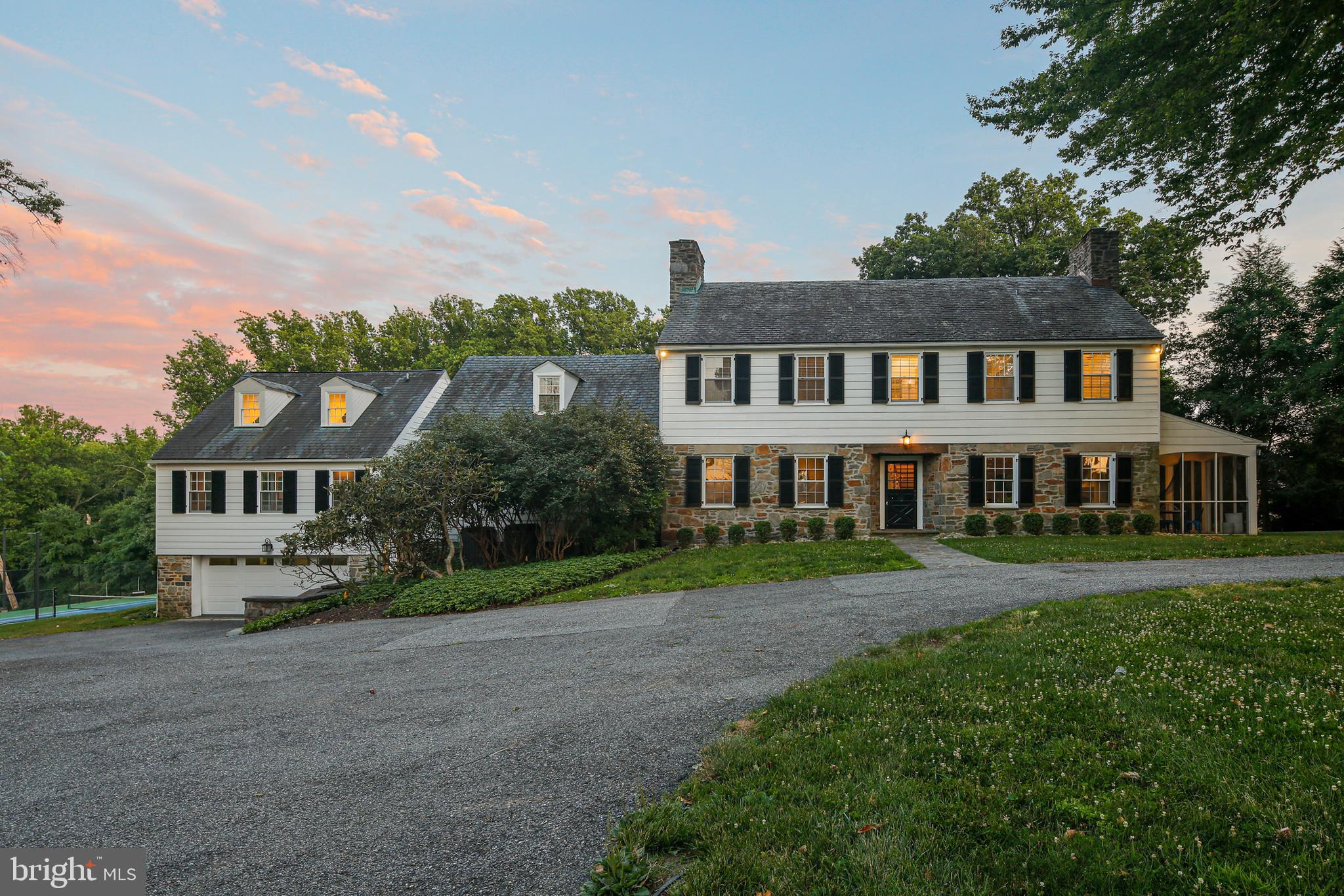HELMSLEY COURT - Residential