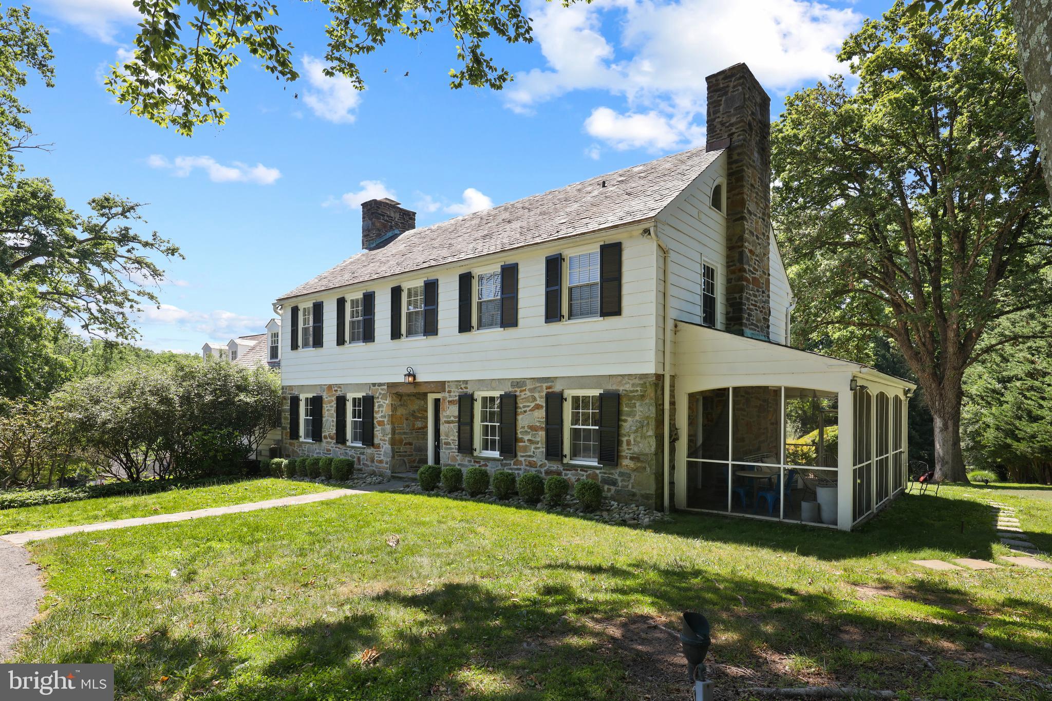 HELMSLEY COURT - Residential