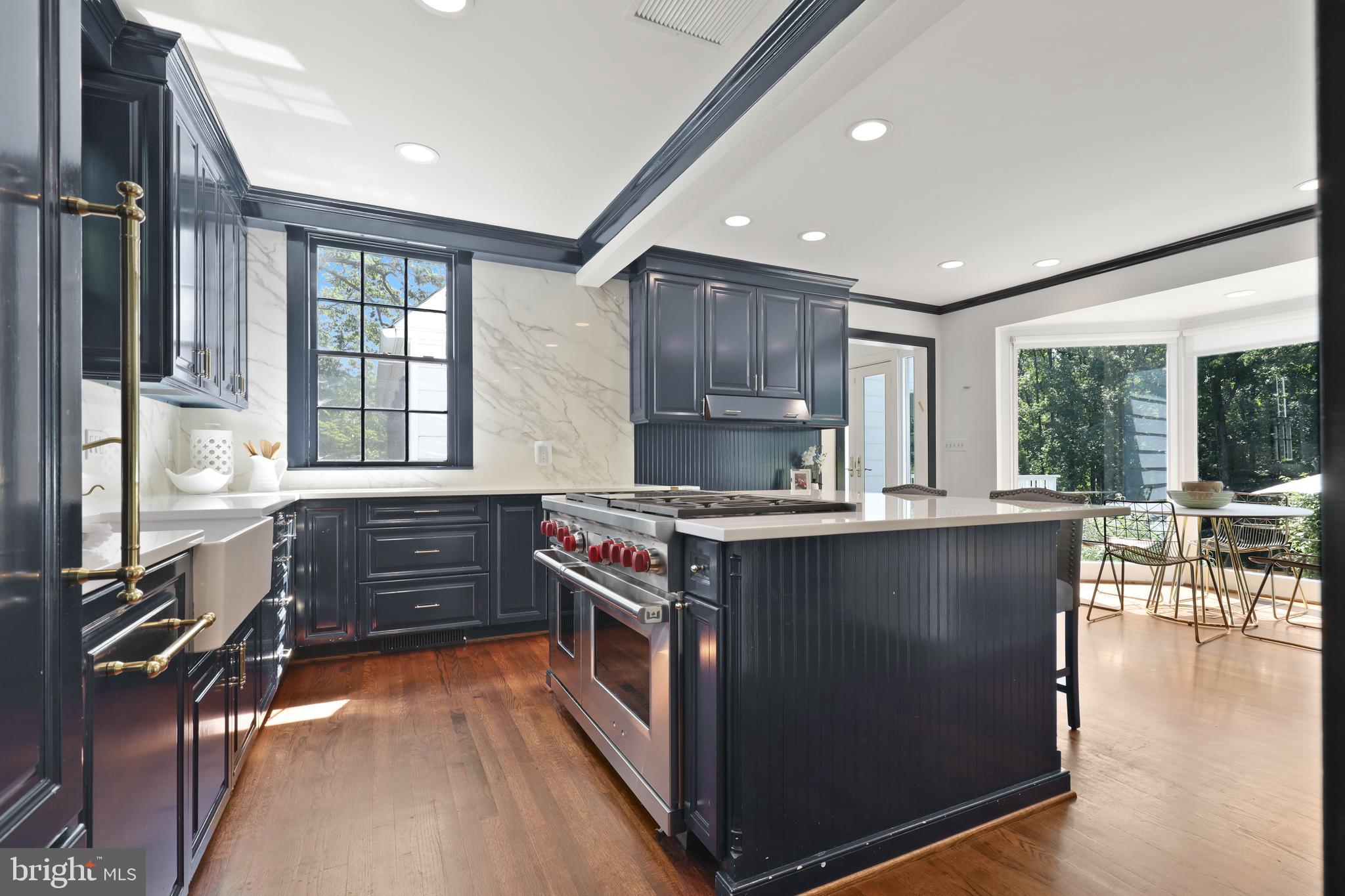 HELMSLEY COURT - Residential