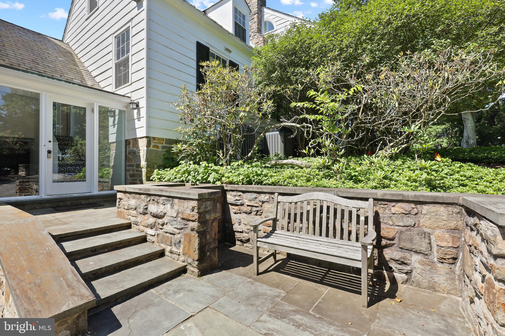 HELMSLEY COURT - Residential