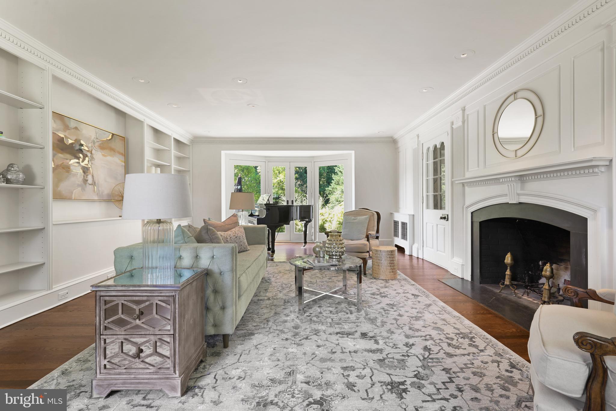 HELMSLEY COURT - Residential