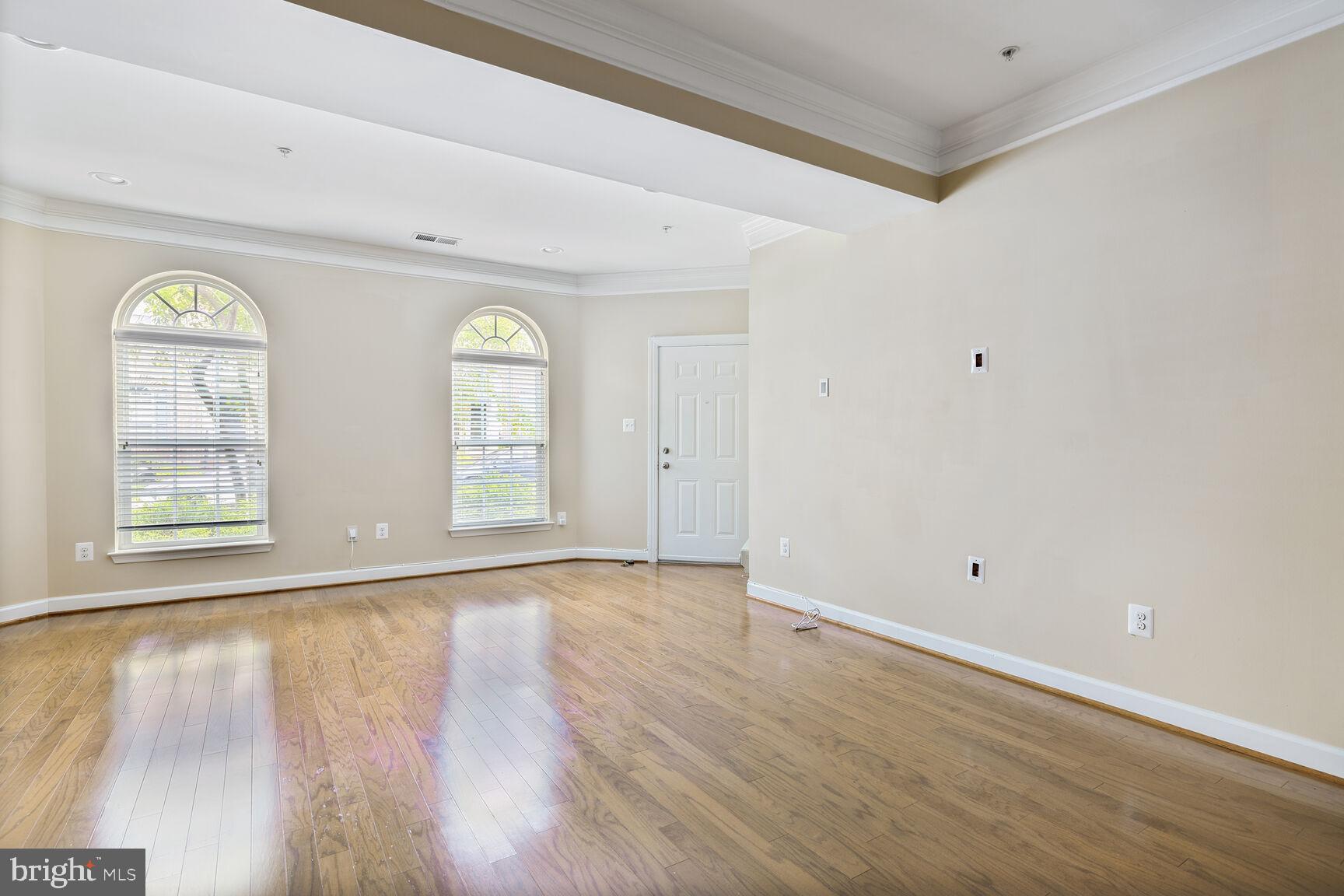 VILLAGES OF URBANA - Residential Lease