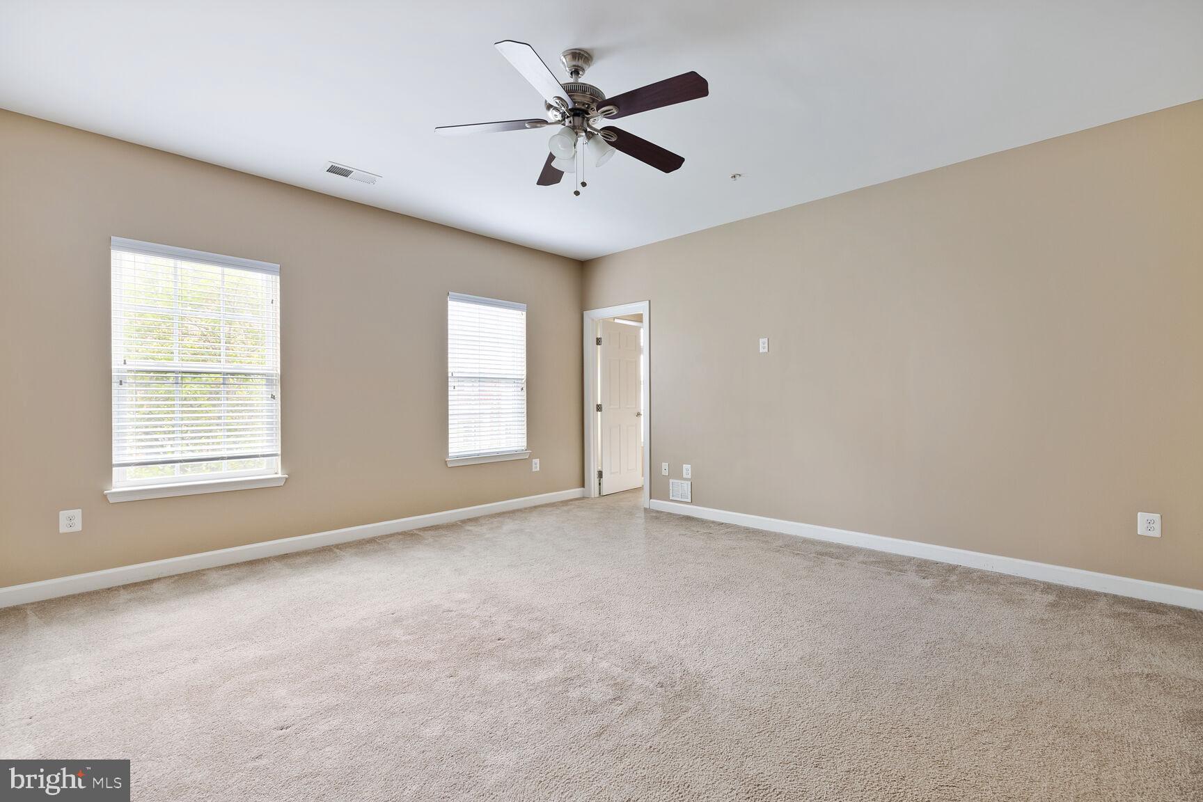 VILLAGES OF URBANA - Residential Lease