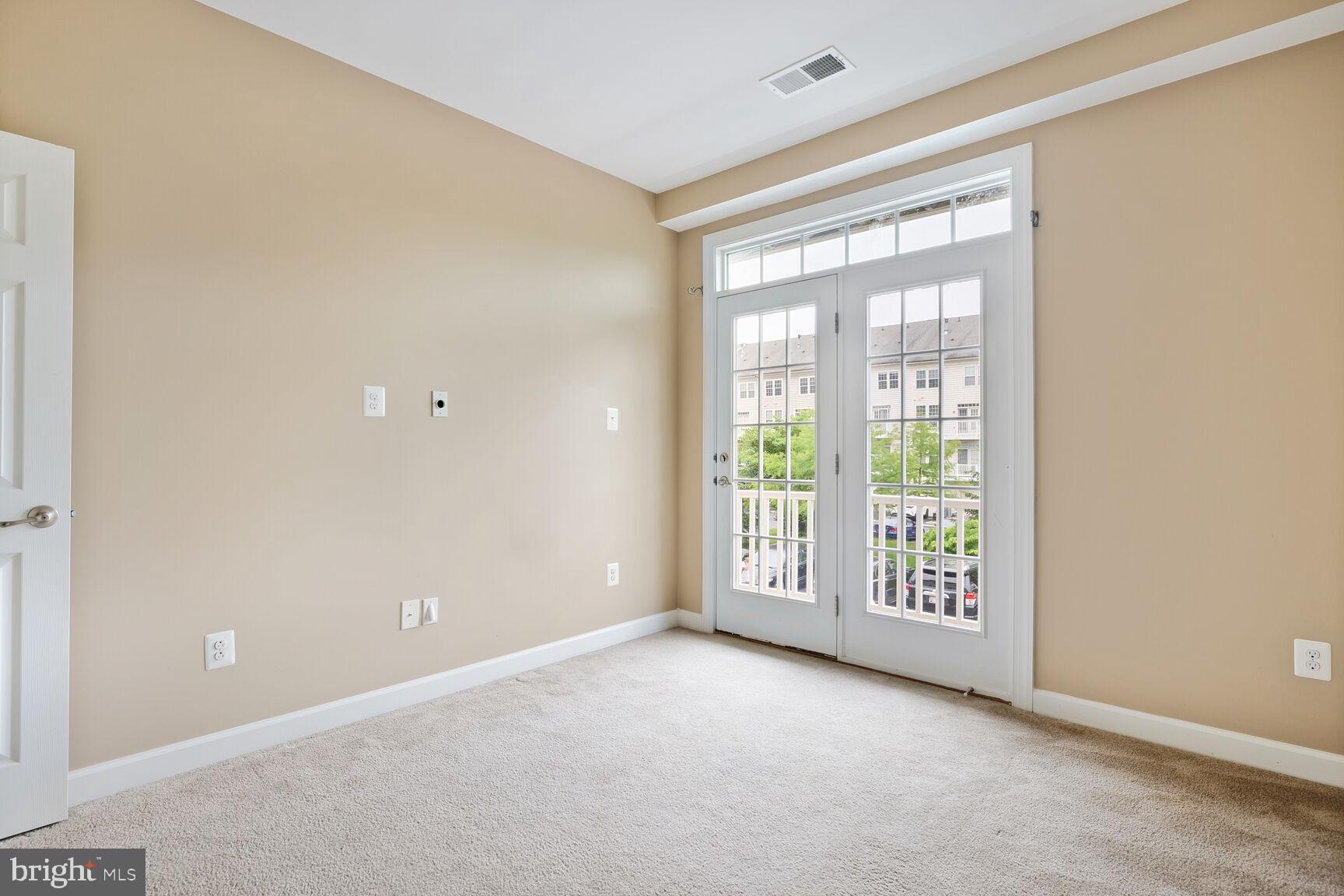 VILLAGES OF URBANA - Residential Lease