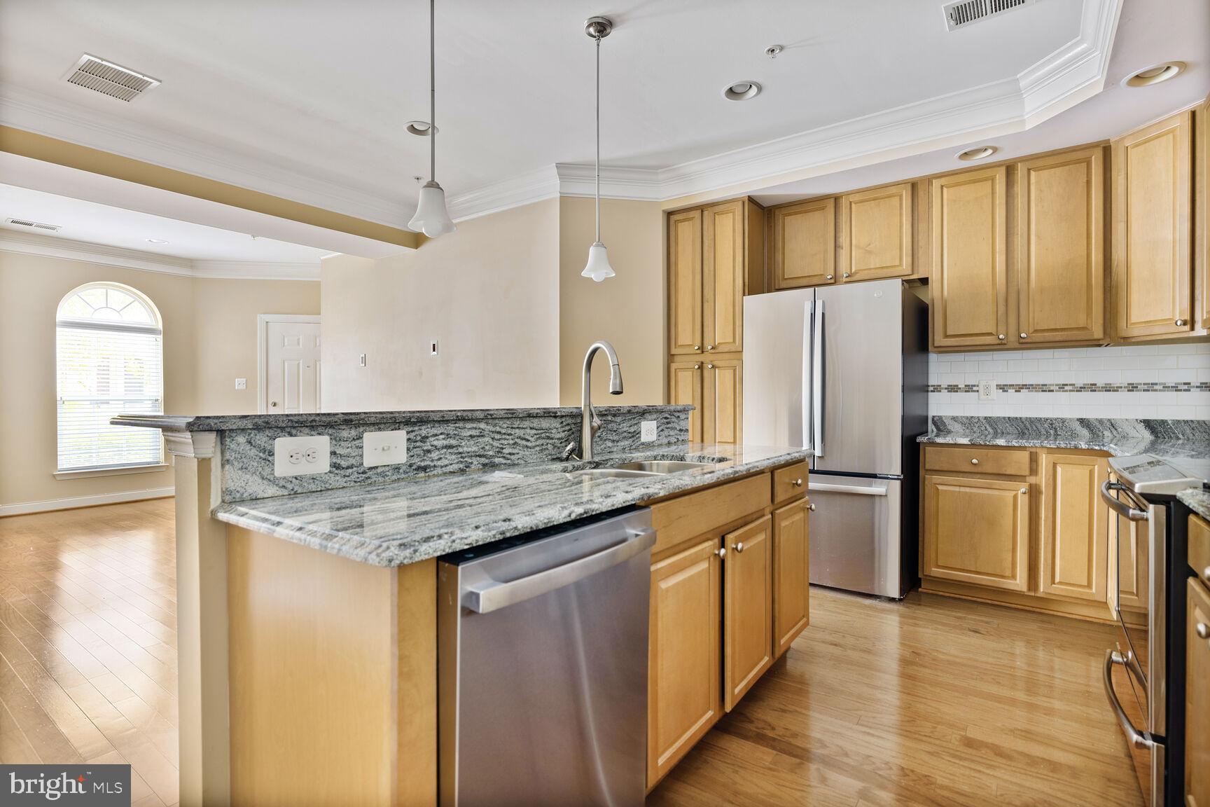 VILLAGES OF URBANA - Residential Lease