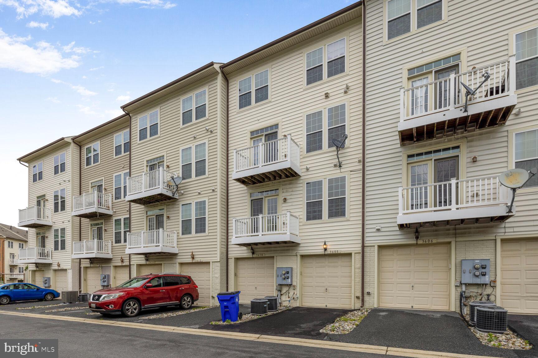 VILLAGES OF URBANA - Residential Lease