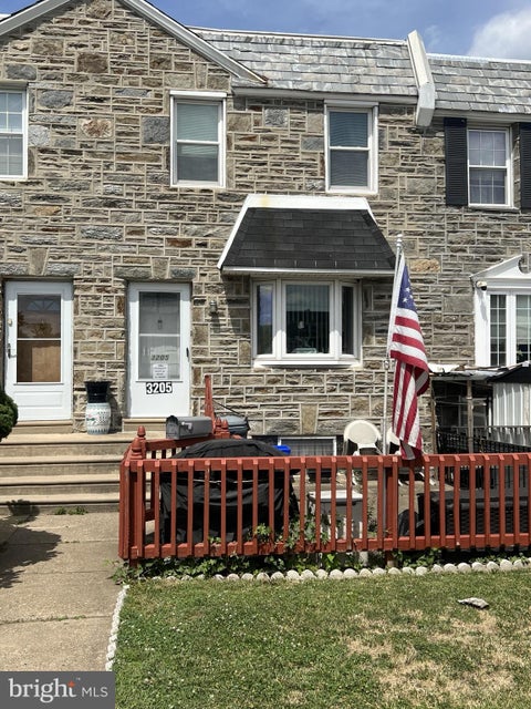 Townhouse For Sale - 3205 Tyson Avenue<br/> PHILADELPHIA, PA 19149