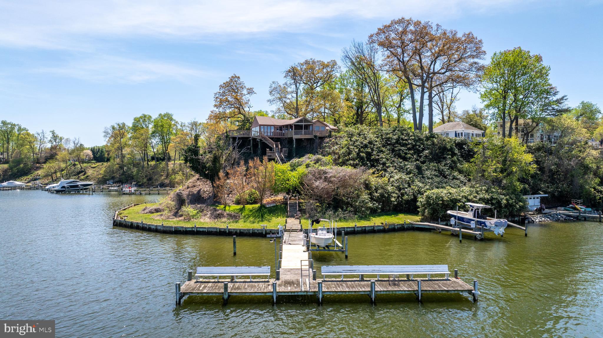 300 S RIVERSIDE DRIVE