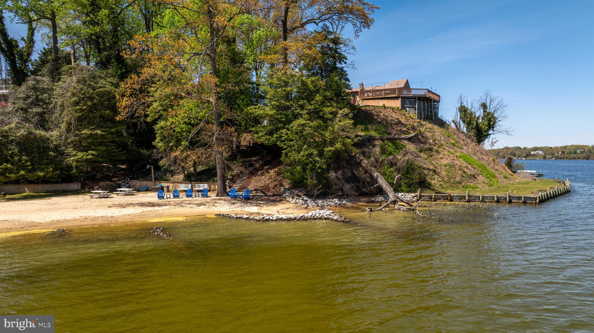 300 S RIVERSIDE DRIVE