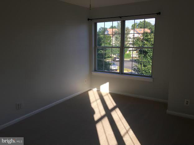 STRATFORD PLACE AT KINGS - Residential Lease