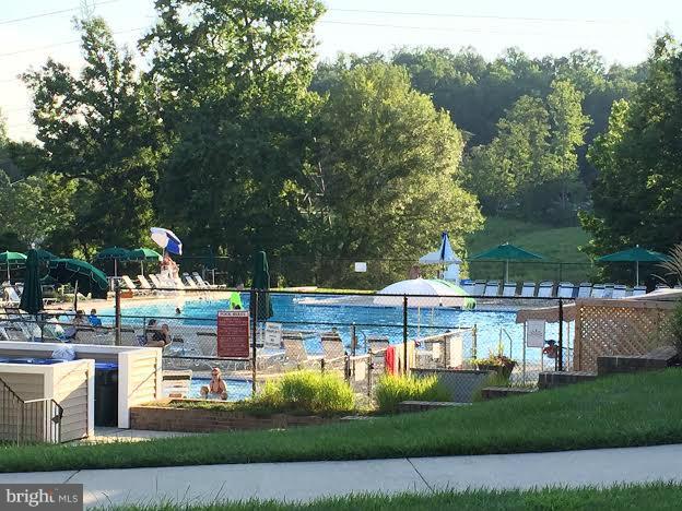 STRATFORD PLACE AT KINGS - Residential Lease