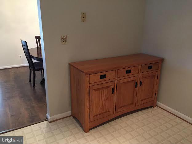 STRATFORD PLACE AT KINGS - Residential Lease