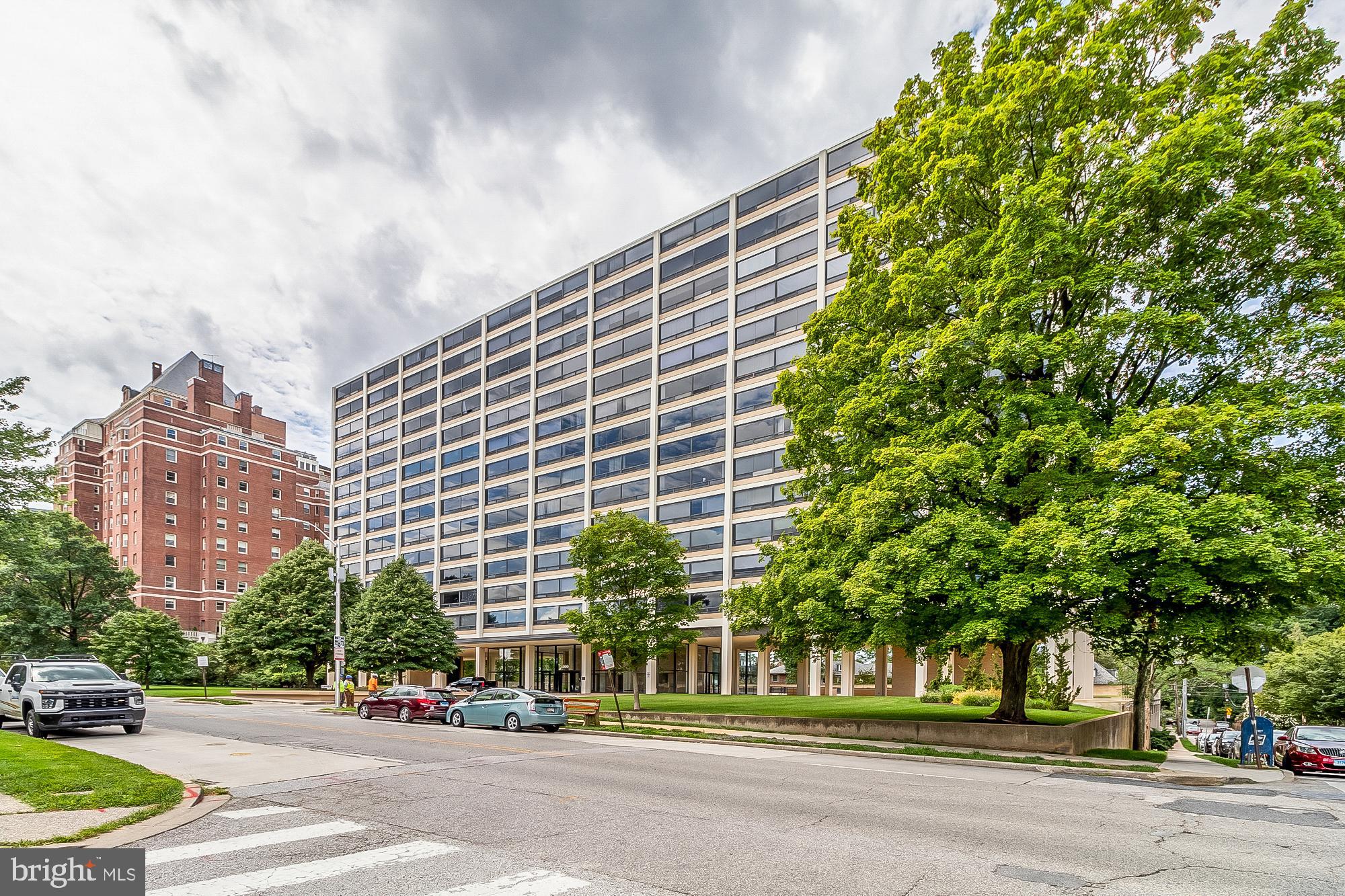 HIGHFIELD HOUSE CONDOMINIUM - Residential