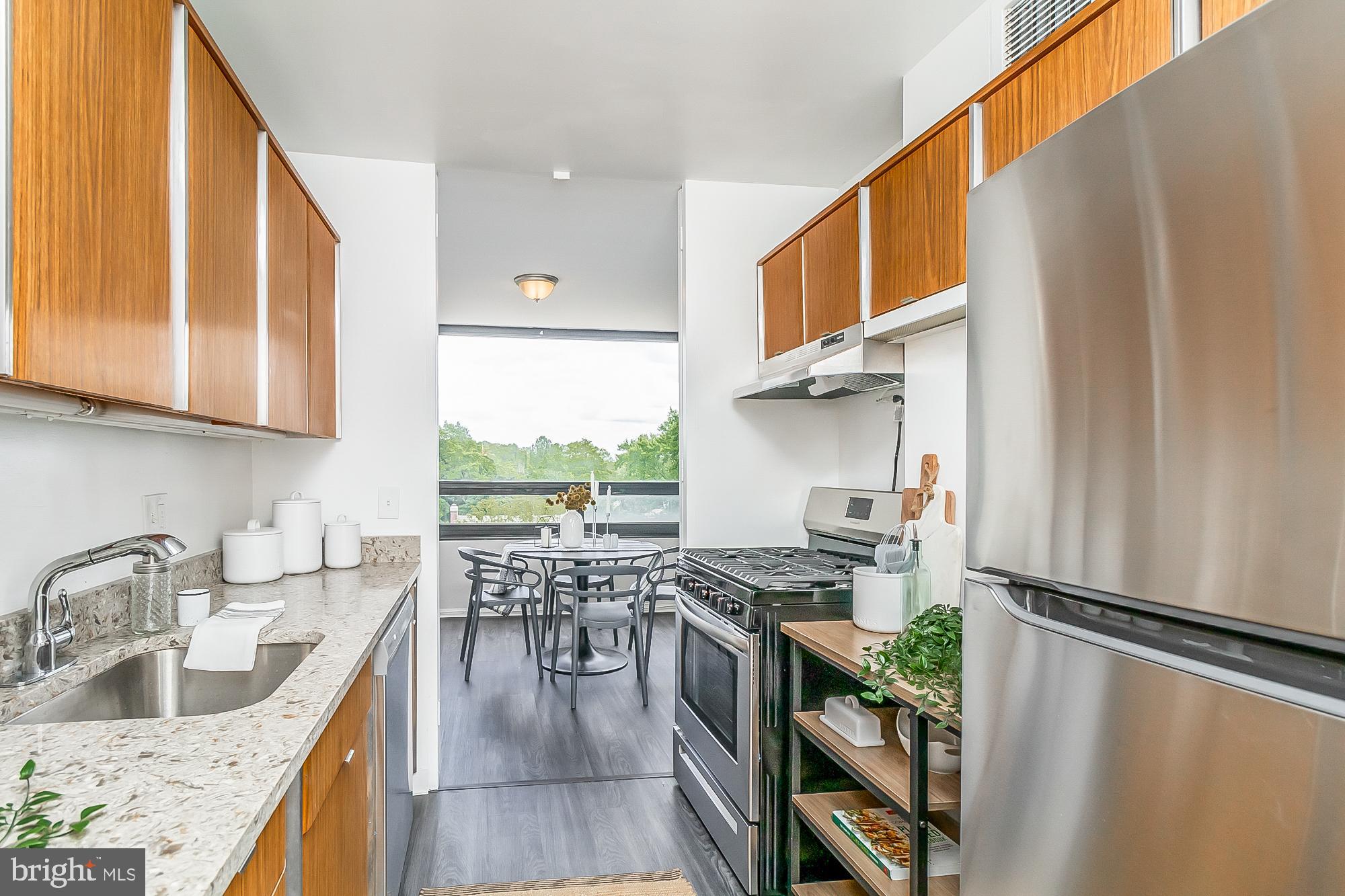 HIGHFIELD HOUSE CONDOMINIUM - Residential