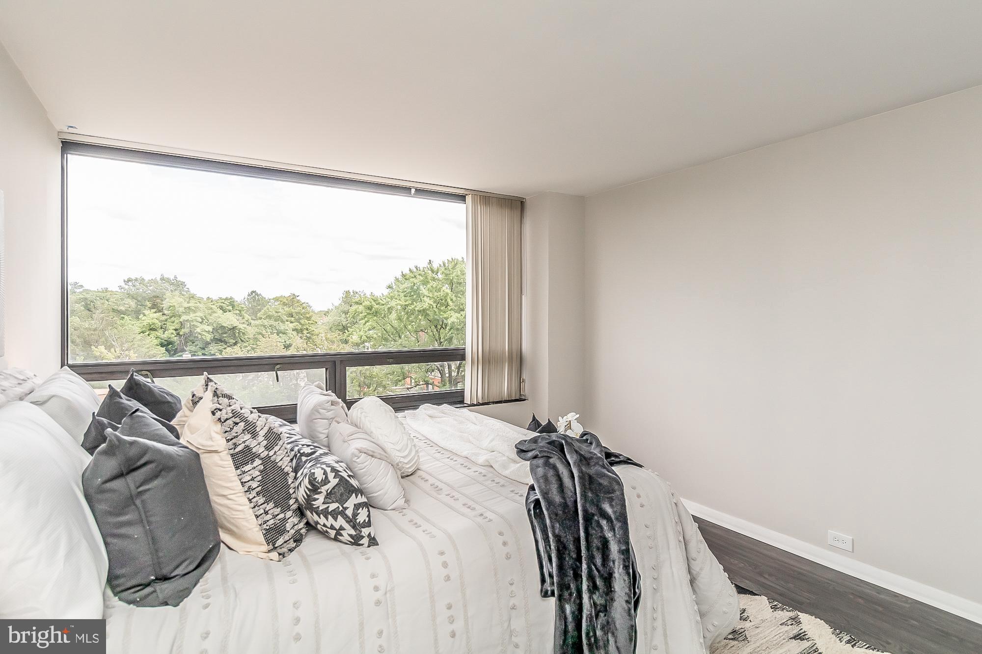 HIGHFIELD HOUSE CONDOMINIUM - Residential