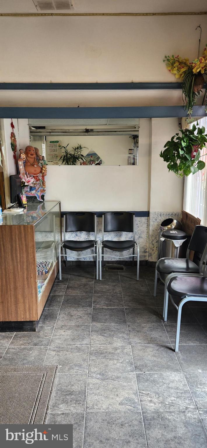 FAIRHILL - Commercial Sale