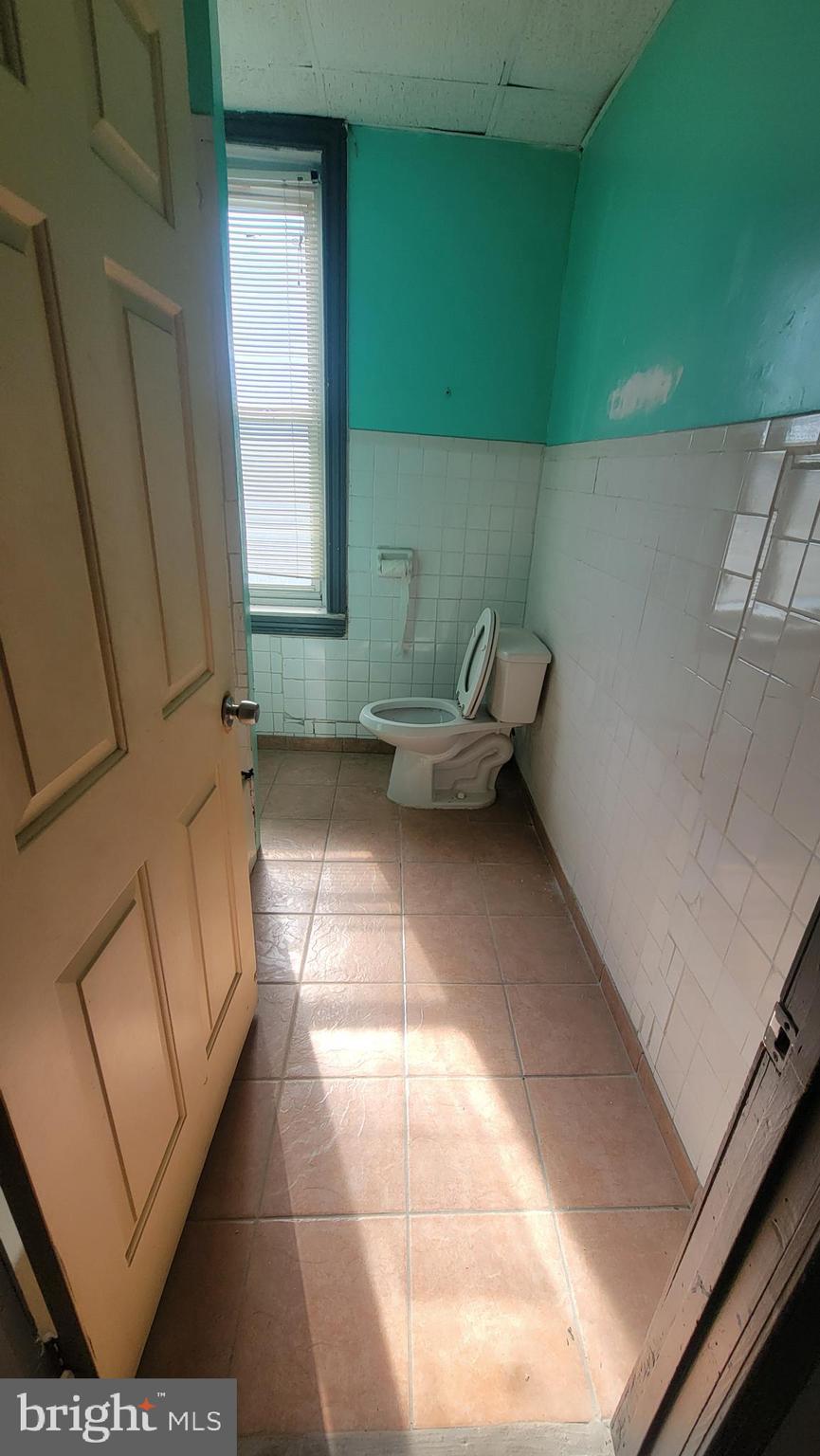 FAIRHILL - Commercial Sale