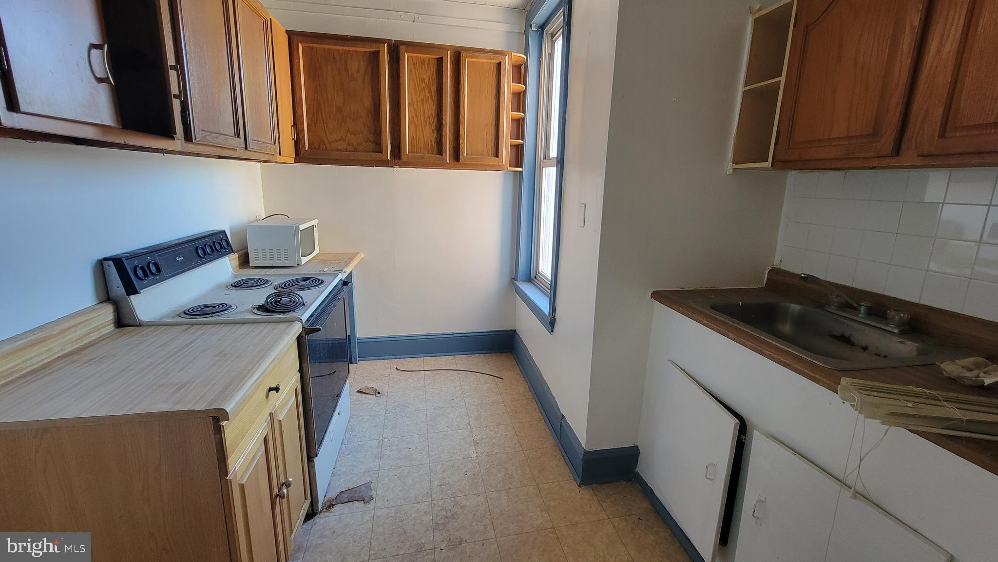 FAIRHILL - Commercial Sale