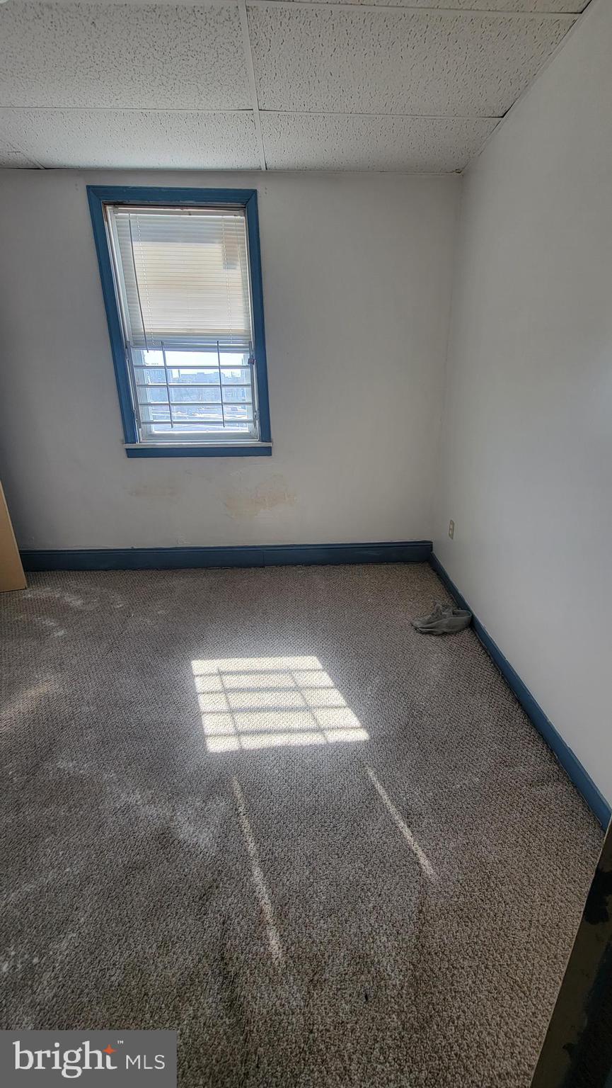 FAIRHILL - Commercial Sale