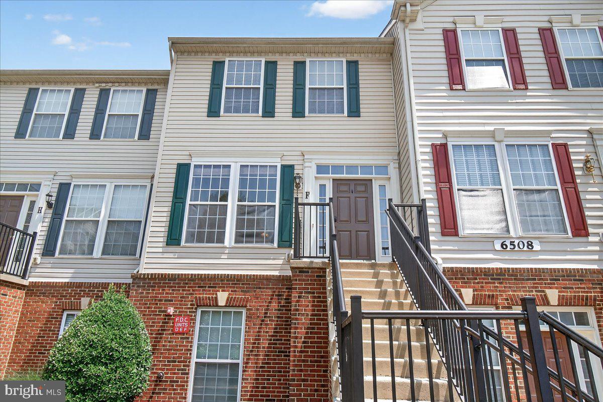 Beautiful two-level condo featuring two primary suites with laundry on the top floor. Main level has a gas fireplace, large kitchen with stainless steel appliances, an island, gas stove and area for table and chairs. Slider off the kitchen opens to a composite balcony. Located in Ballenger Creek with access to all commuter routes.