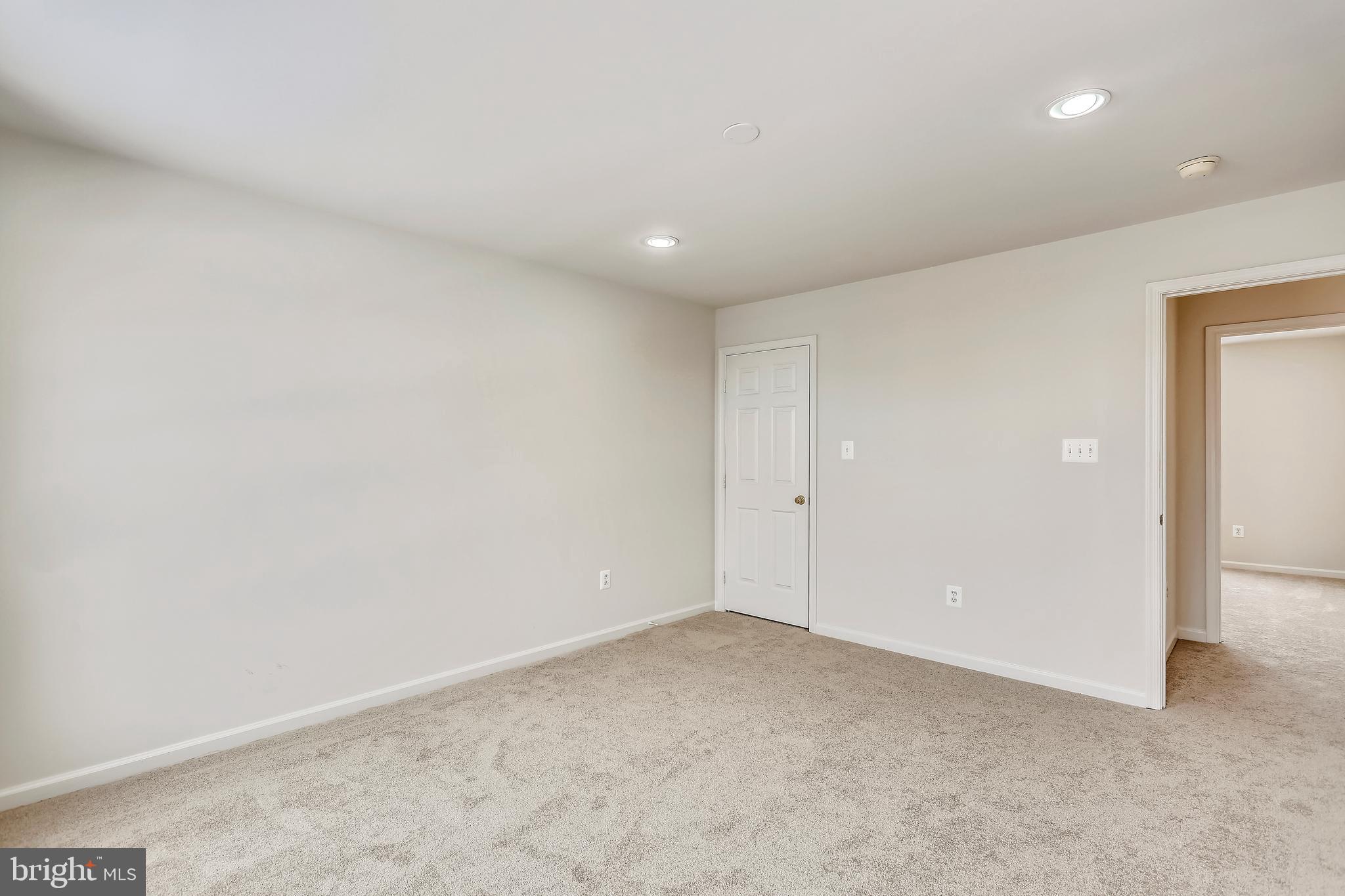 WALNUT RIDGE - Residential Lease