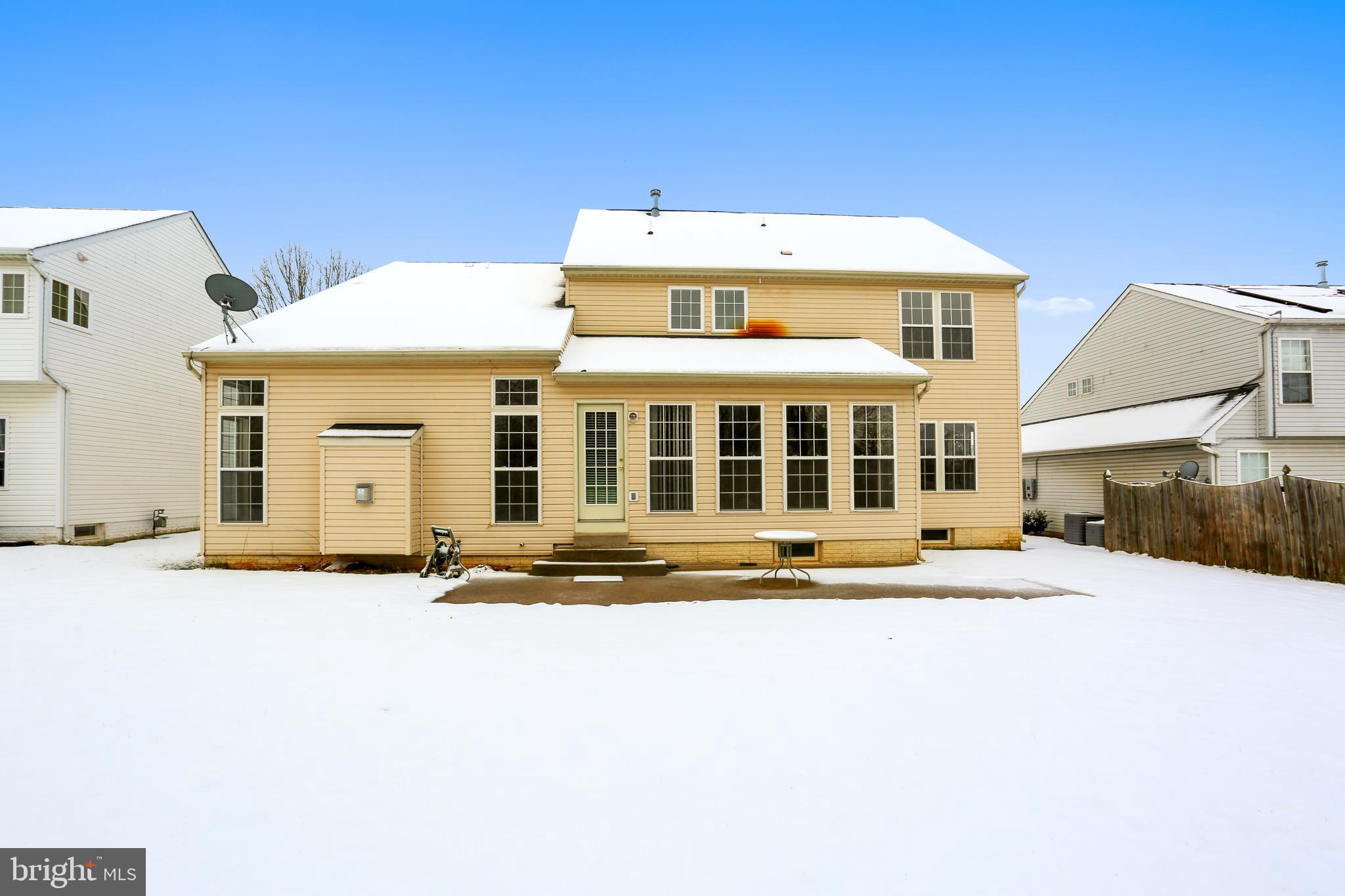 WALNUT RIDGE - Residential Lease